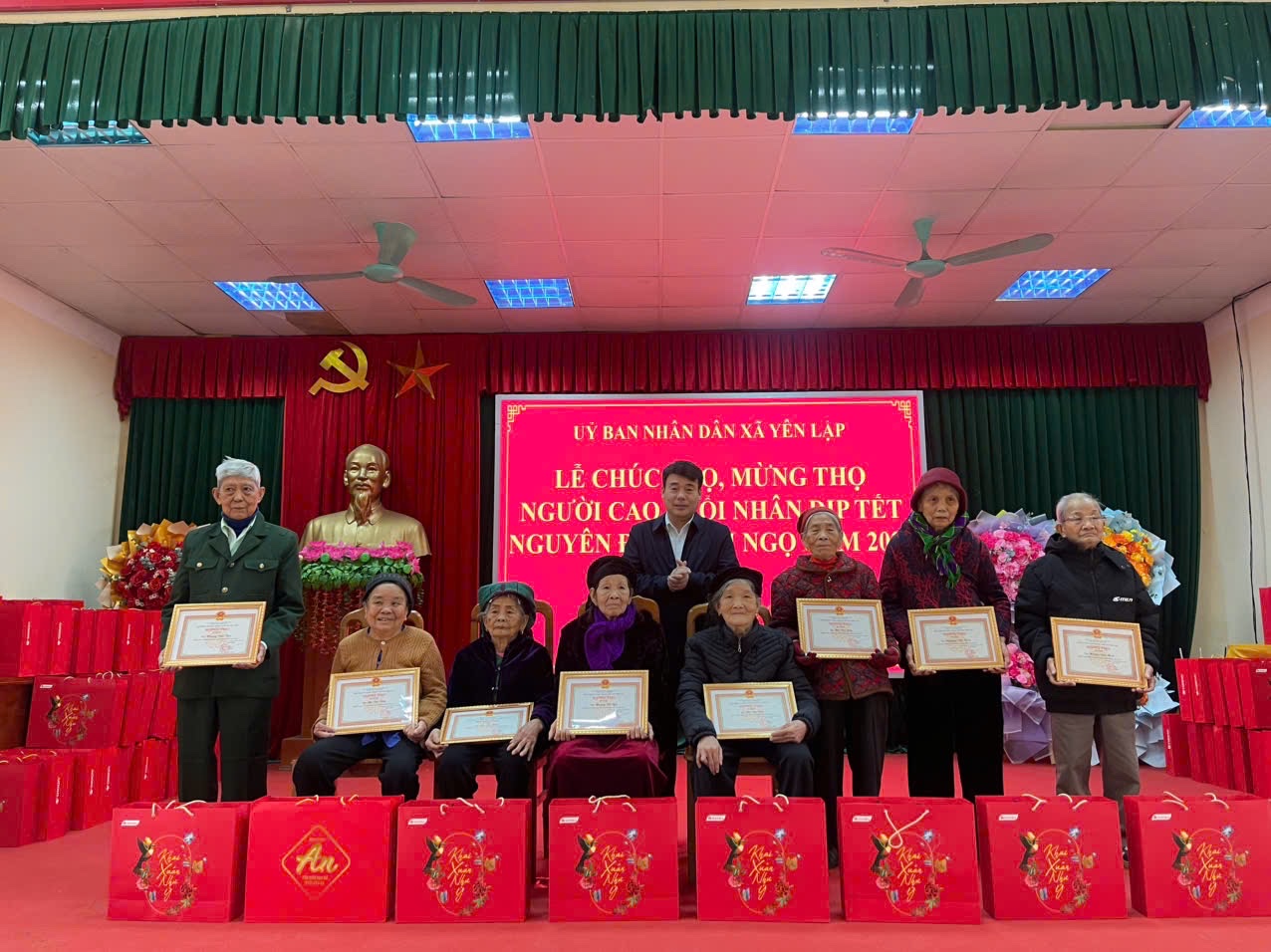 Xã Yên Lập tổ chức Lễ chúc thọ, mừng thọ Người cao tuổi và gặp mặt người có công, gia đình chính sách nhân dịp Tết Nguyên đán Bính Ngọ năm 2026