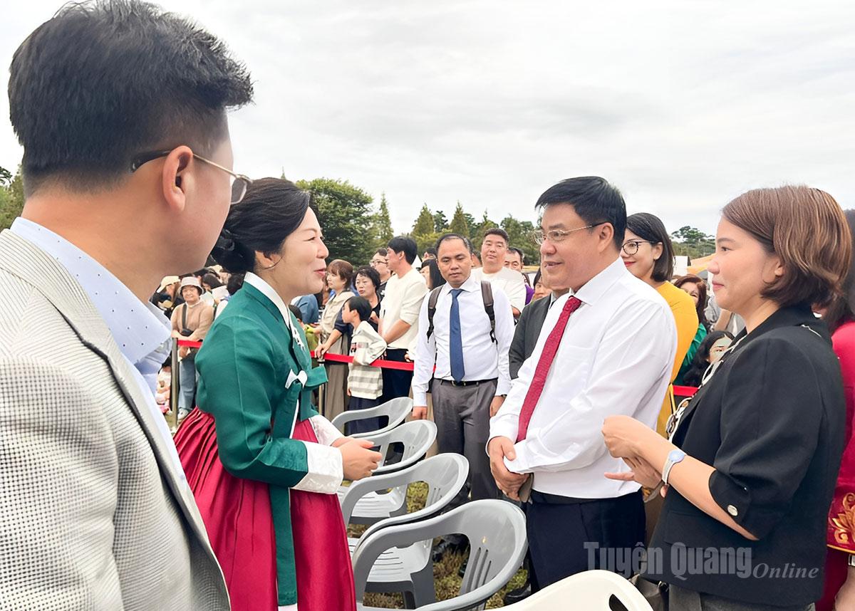 Đoàn đại biểu tỉnh Tuyên Quang thăm và làm việc tại thành phố Anseong