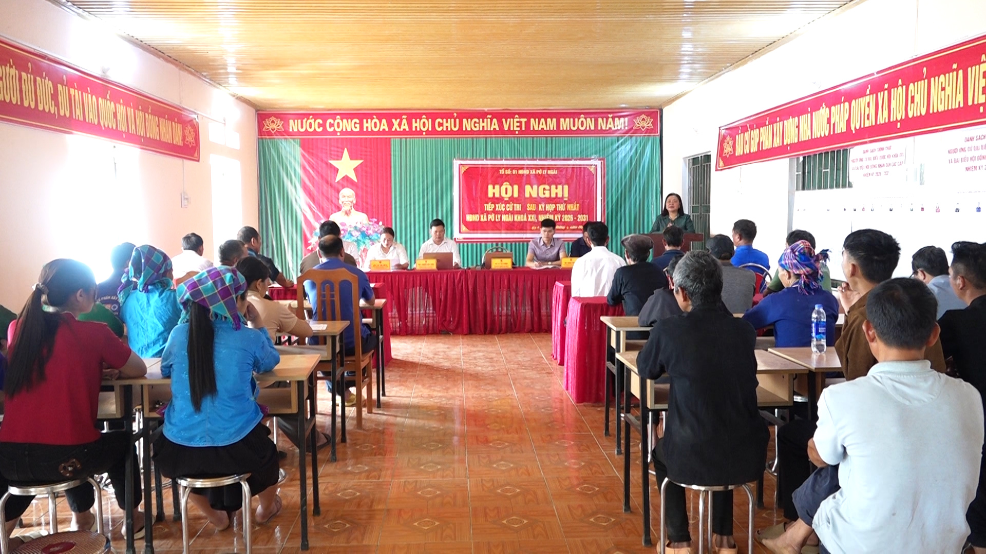 Tổ đại biểu HĐND số 1 tiếp xúc cử tri tại thôn Hạ A, Hạ B