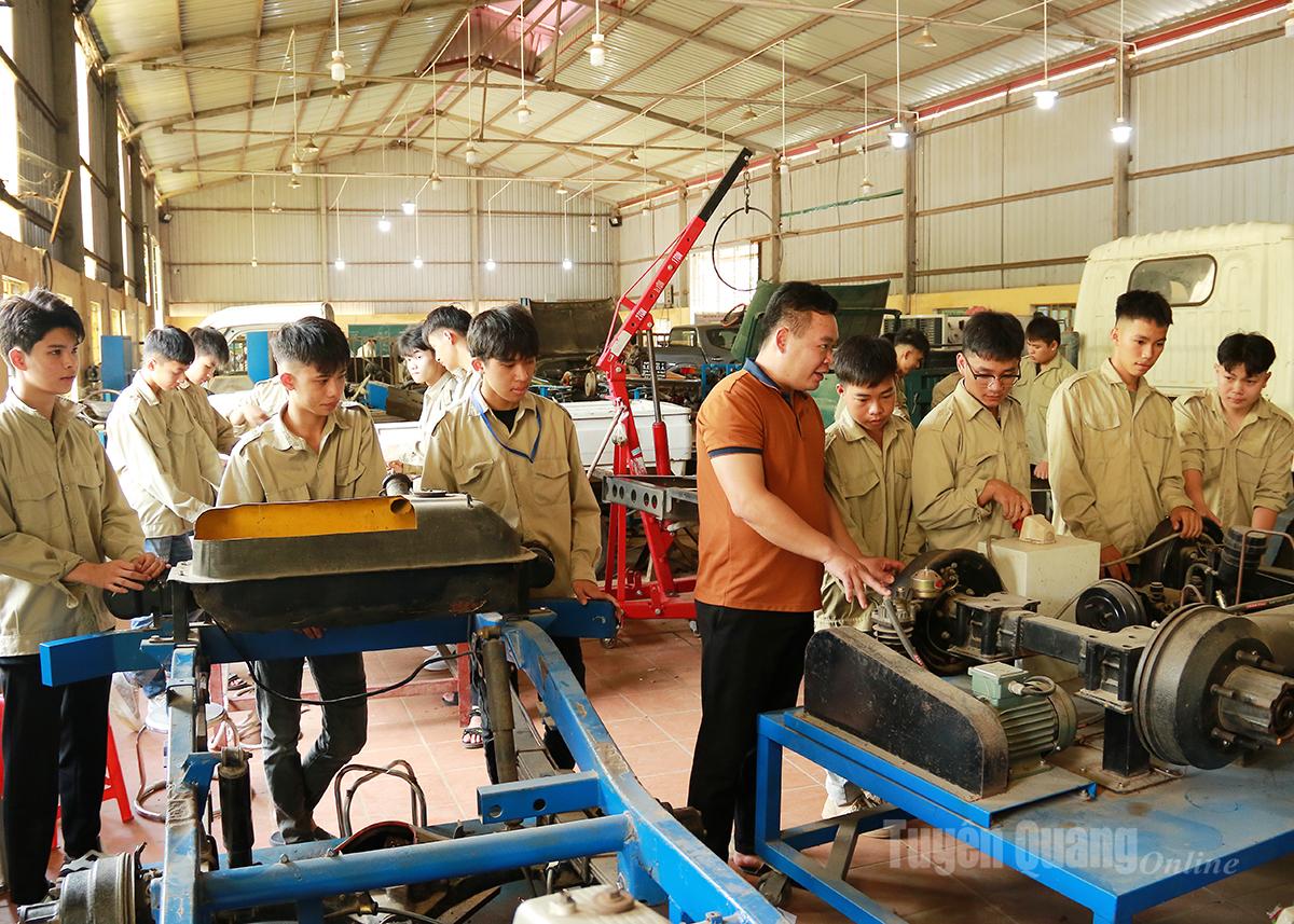 Enhancing Human Capital to Power Tuyen Quang’s Next Phase of Development