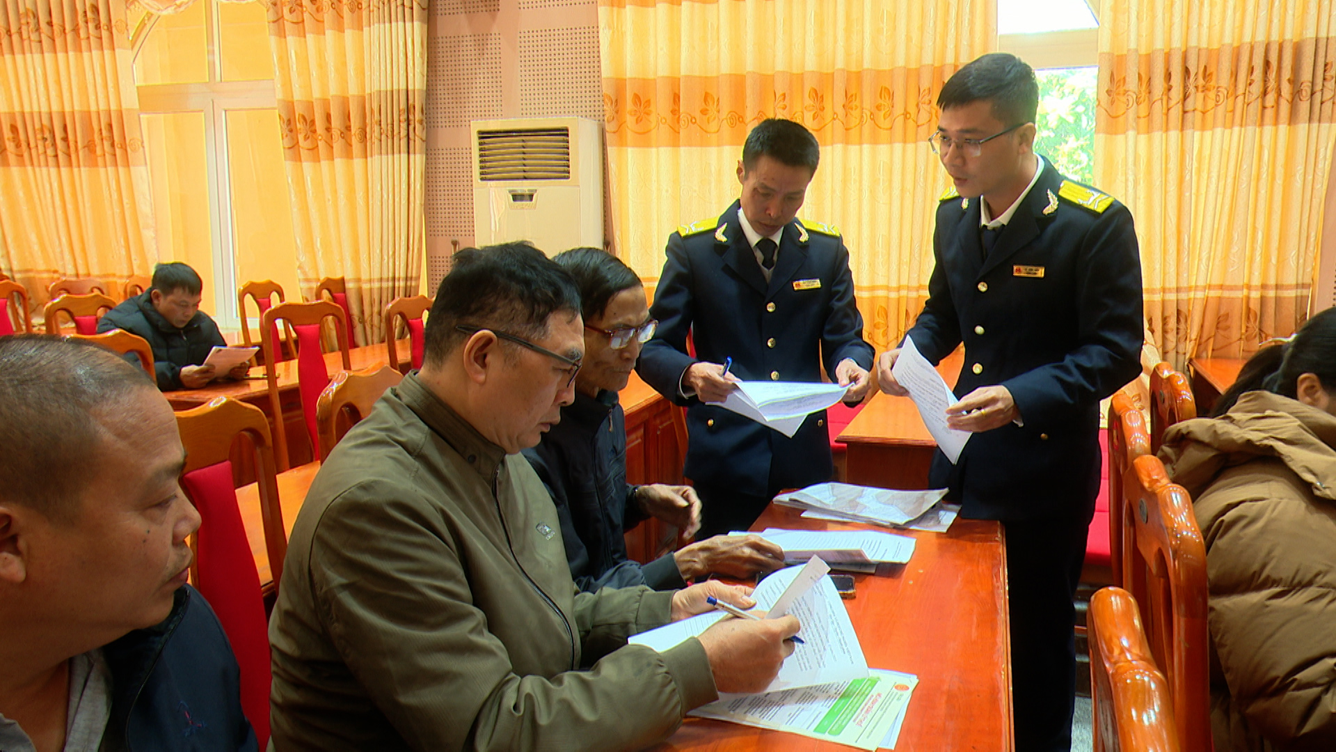 Hội nghị triển khai, hỗ trợ hộ kinh doanh chuyển đổi phương pháp tính thuế khi xoá bỏ thuế khoán