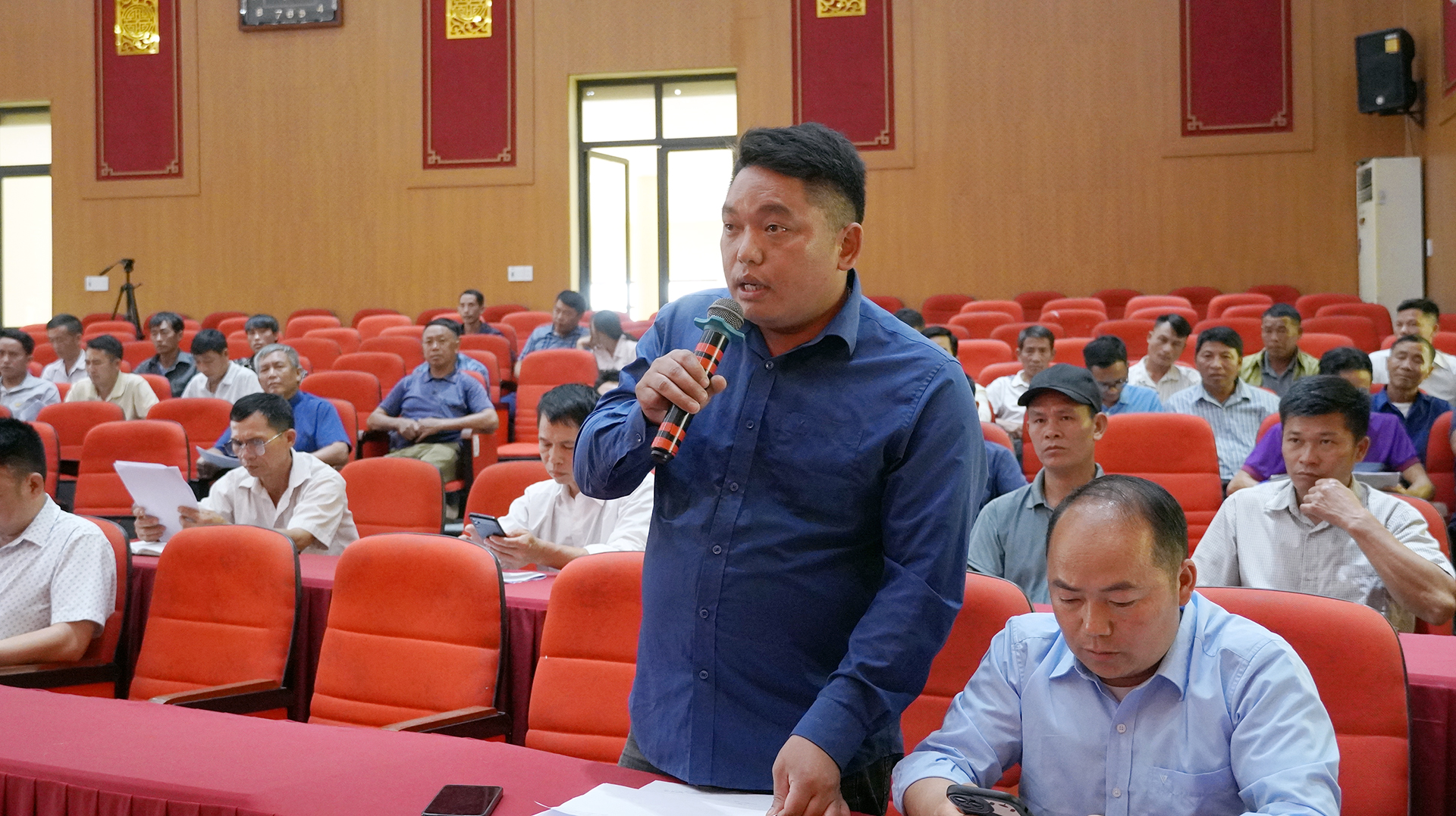 họp phương án sắp xếp thôn, tổ dân phố (3).jpg