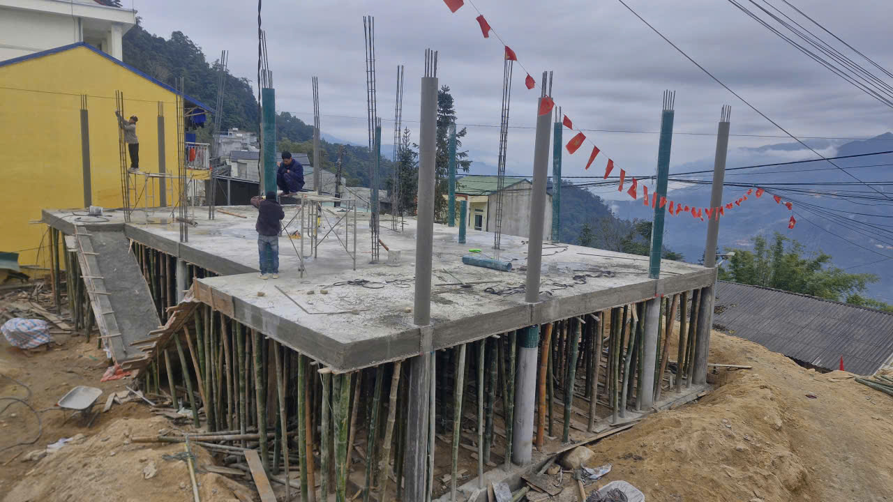 Văn phòng Tổ chức Plan International tại Tuyên Quang và chính quyền địa phương khởi công xây dựng Nhà bán trú cho học sinh THCS Chiến Phố