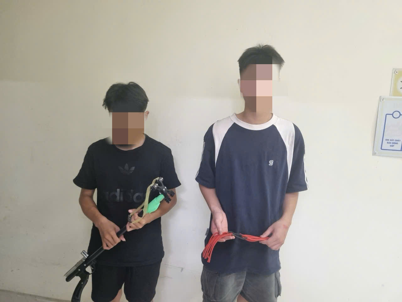 XỬ PHẠT ĐỐI TƯỢNG TÀNG TRỮ, SỬ DỤNG VŨ KHÍ