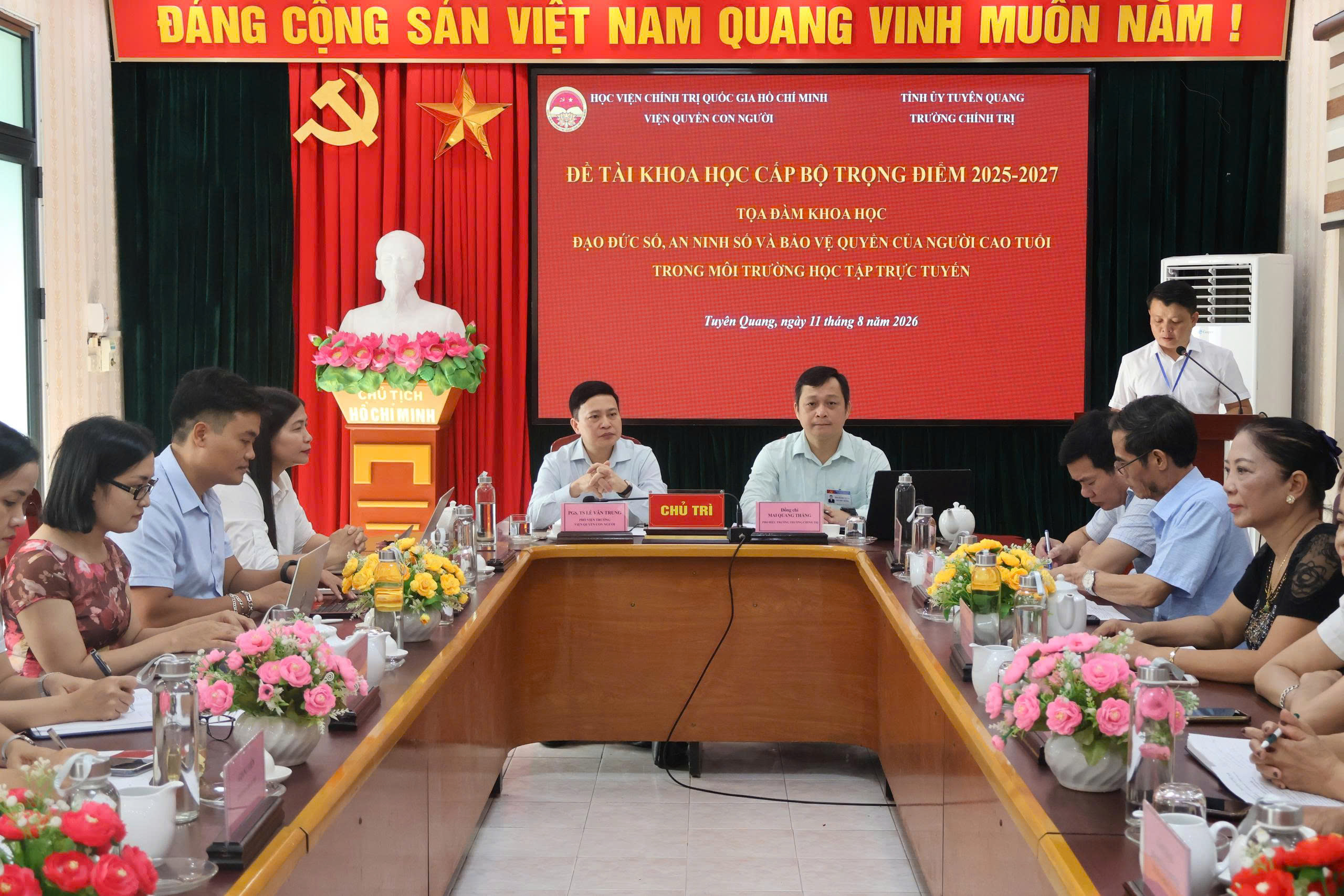 Tọa đàm khoa học về Đạo đức số, an ninh số và bảo vệ quyền của người cao tuổi trong môi trường học tập trực tuyến