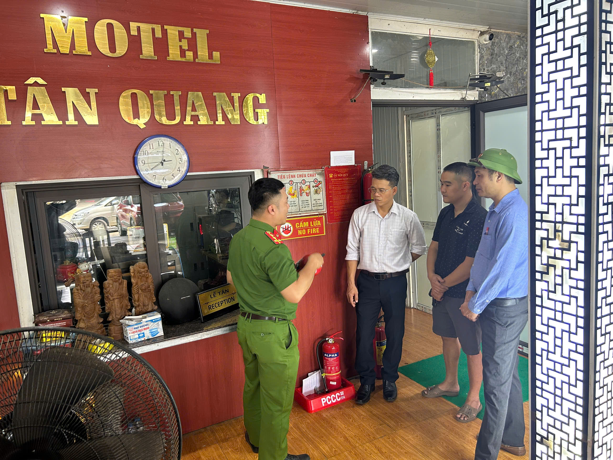 Tân Quang tăng cường kiểm tra công tác phòng cháy, chữa cháy tại các cơ sở sản xuất, kinh doanh