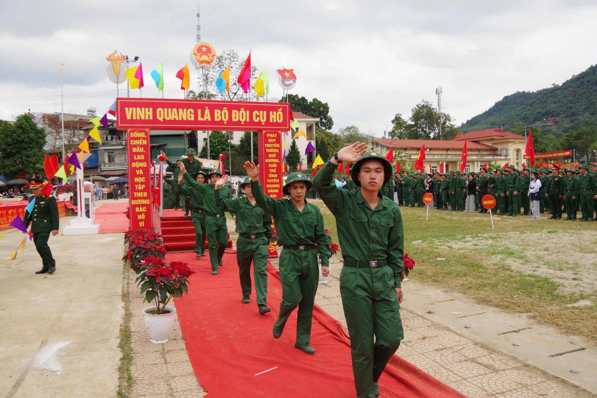 Điểm giao quân số 4 Ban CHPT khu vực Chiêm Hoá tổ chức Lễ Giao Quân năm 2026