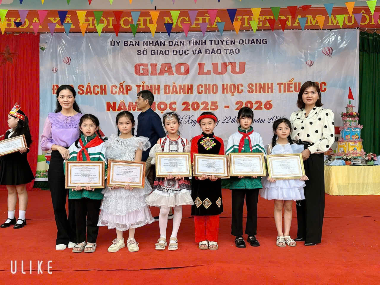 Đội tuyển Trường Tiểu học Vĩnh Tuy đạt thành tích tại Giao lưu đọc sách cấp tỉnh