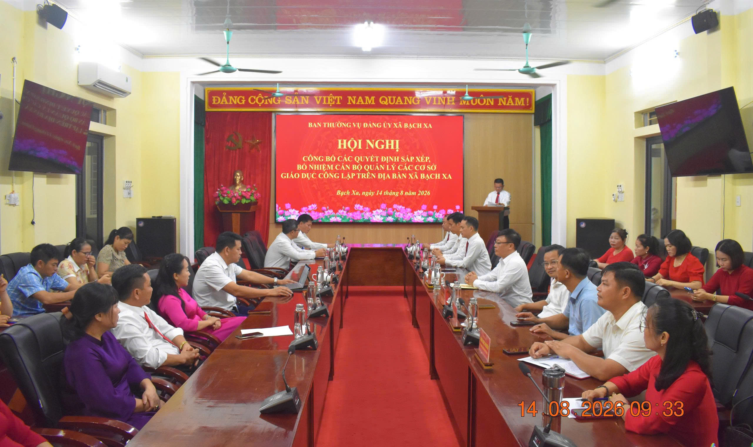 XÃ BẠCH XA TỔ CHỨC HỘI NGHỊ TRAO QUYẾT ĐỊNH THÀNH LẬP TRƯỜNG VÀ BỔ NHIỆM LÃNH ĐẠO QUẢN LÝ CÁC TRƯỜNG HỌC SAU SẮP XẾP