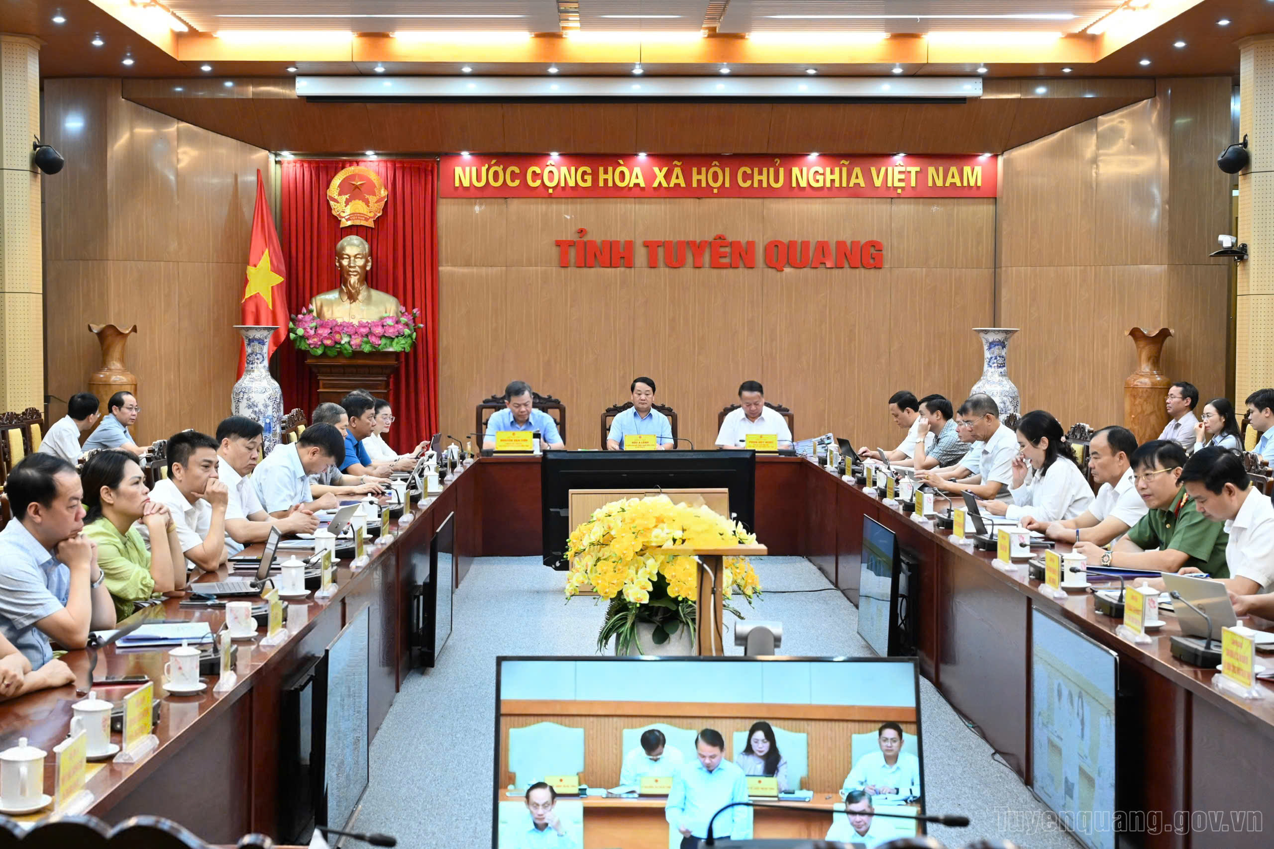 Tập trung giải pháp thúc đẩy tăng trưởng cho giai đoạn nước rút của năm 2026
