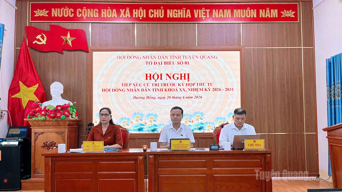 Tổ đại biểu số 01 HĐND tỉnh Tuyên Quang tiếp xúc cử tri tại xã Đường Hồng