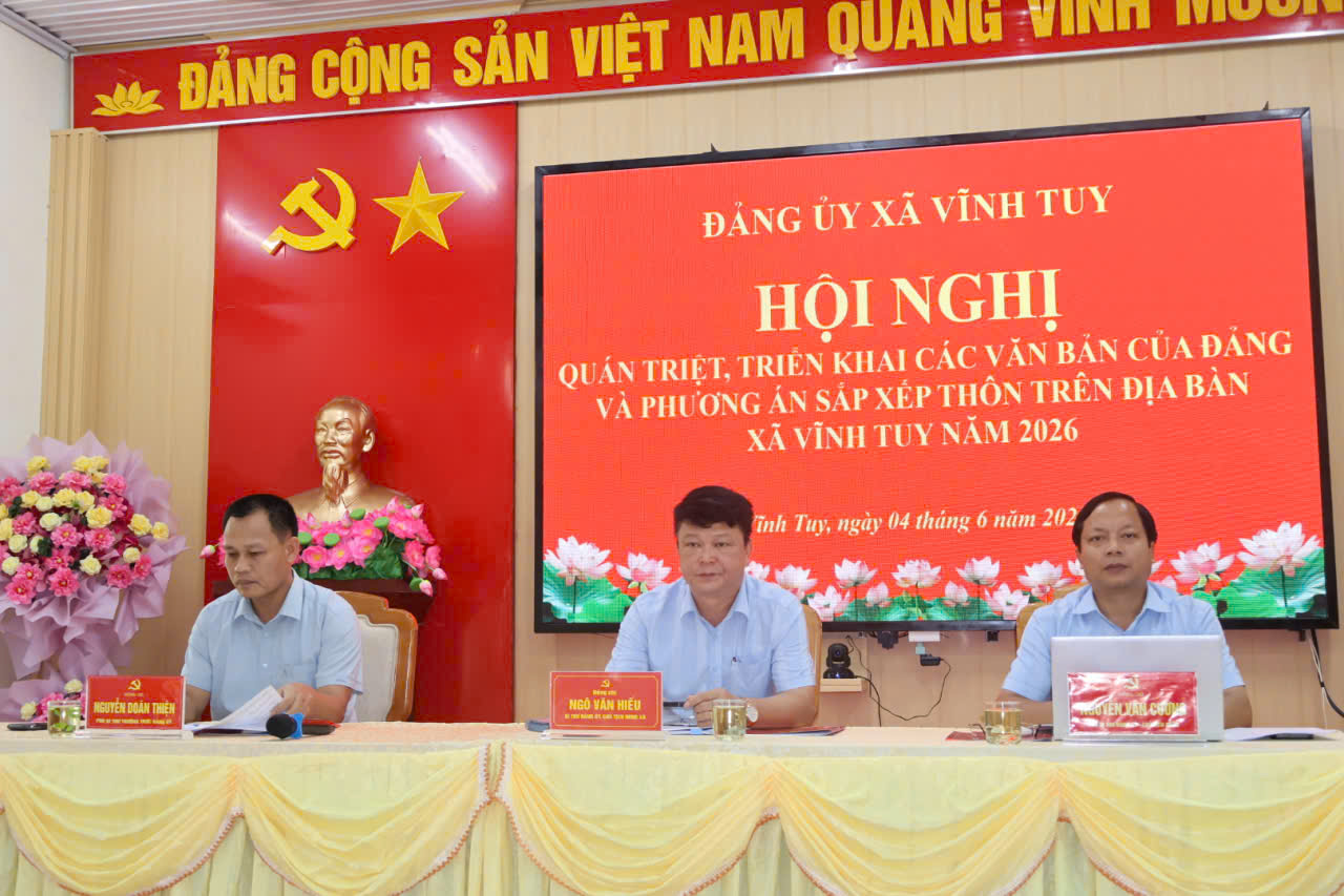 Xã Vĩnh Tuy tổ chức hội nghị cán bộ chủ chốt lấy ý kiến vào dự thảo phương án sắp xếp thôn