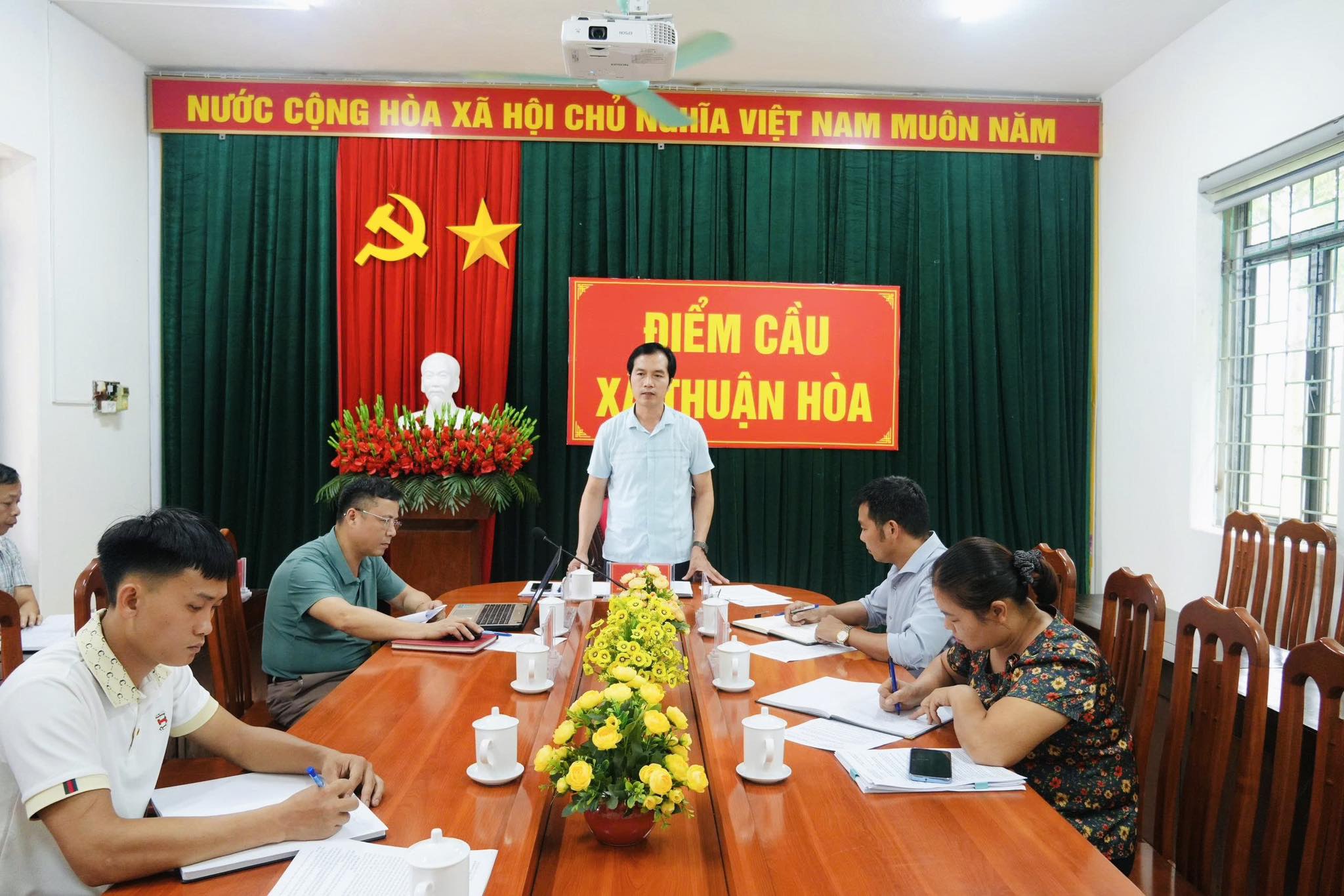 Phó Bí thư Thường trực Đảng ủy làm việc với Mặt trận Tổ quốc và các tổ chức chính trị - xã hội