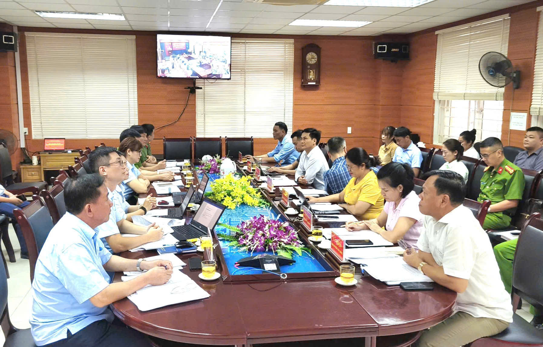 ĐỒNG CHÍ TRẦN SONG HÀ THAM DỰ HỘI NGHỊ TRỰC TUYẾN BAN CHỈ ĐẠO THỰC HIỆN CHÍNH SÁCH BHXH, BHYT TỈNH TUYÊN QUANG