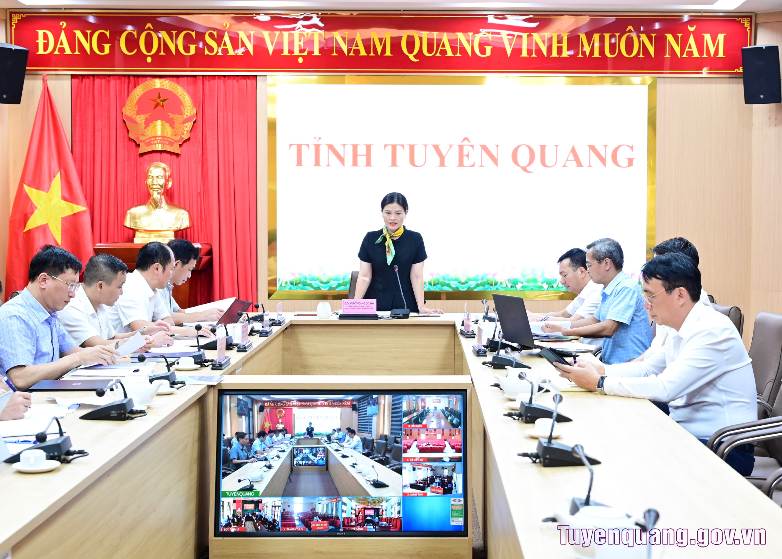 Họp đánh giá tiến độ thực hiện các dự án xây dựng trường phổ thông nội trú liên cấp tại vùng biên giới