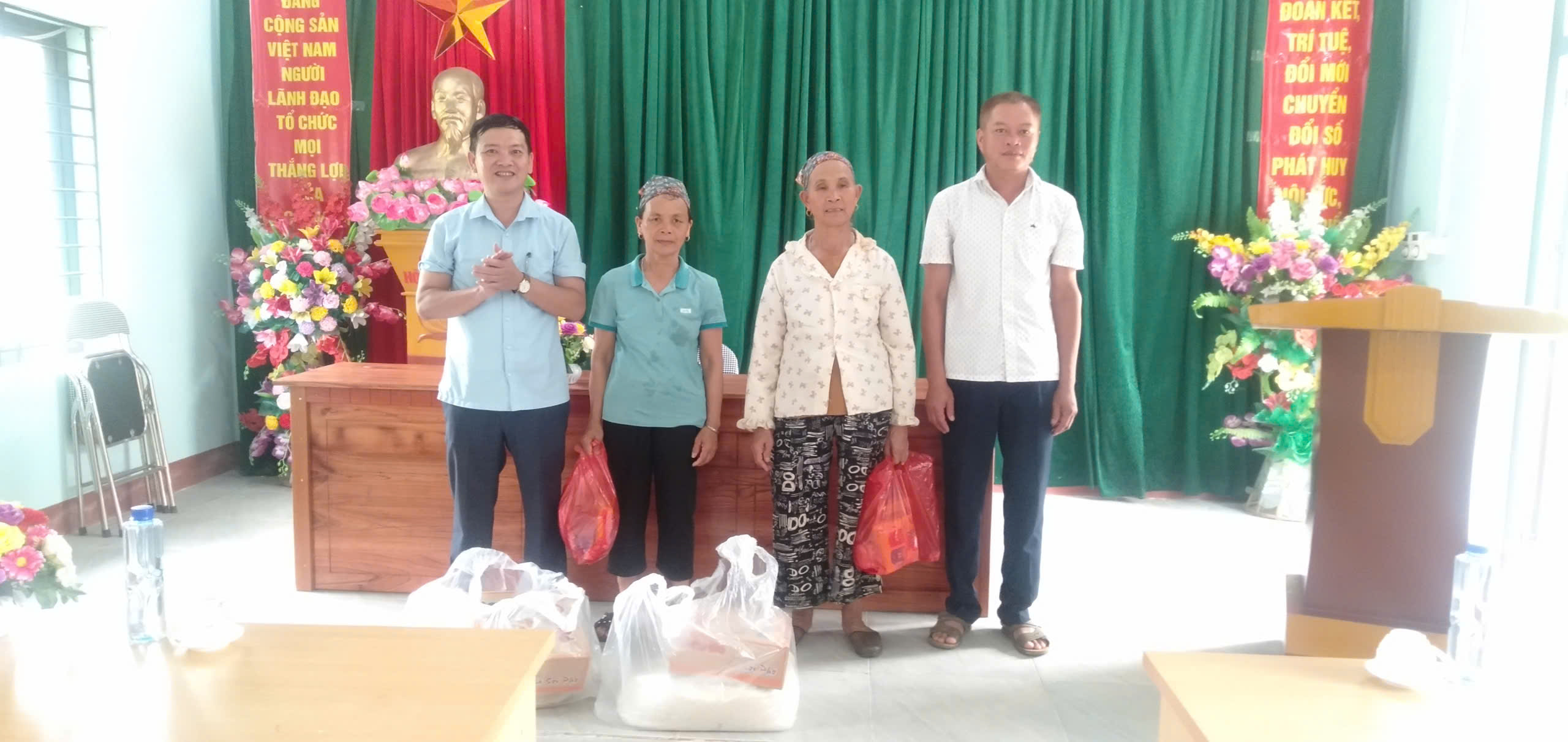 Giám sát Dự án hỗ trợ phát triển sản xuất cộng đồng chăn nuôi trâu sinh sản, giai đoạn 2025- trên địa bàn thôn Chàm, thôn Lâm, thôn Buột và thôn Cổng Đá