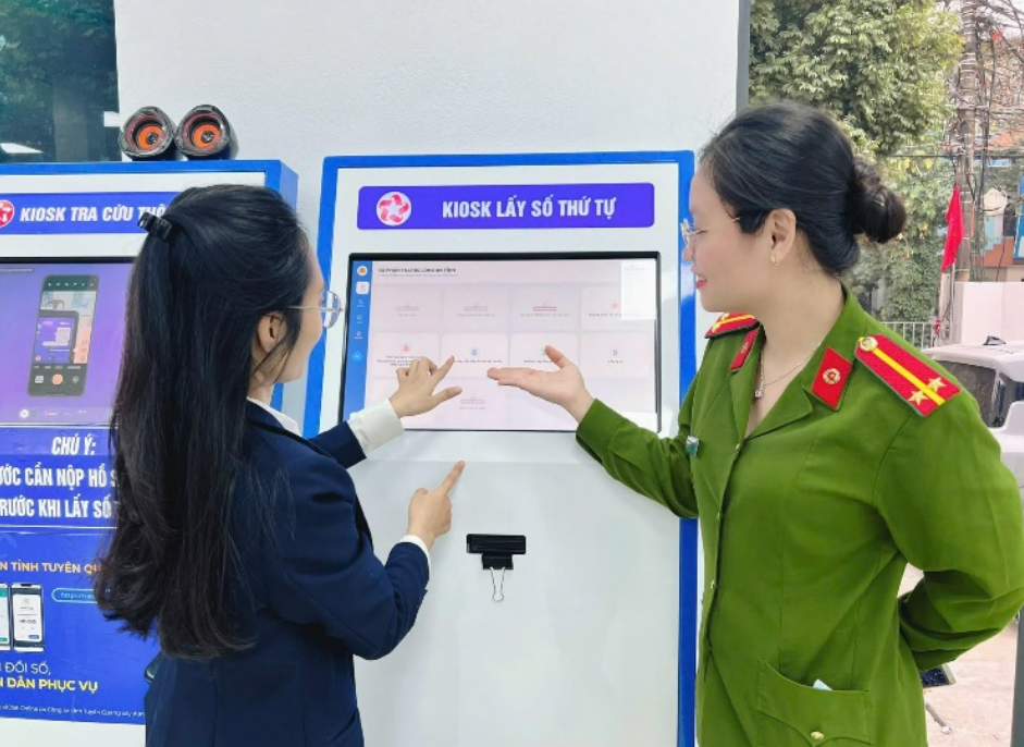 ĐẨY MẠNH CẮT GI ẢM, ĐƠN GIẢN HÓA THỦ TỤC HÀNH CHÍNH TRONG LĨNH VỰC PHÒNG CHÁY, CHỮA CHÁY VÀ CỨU NẠN, CỨU HỘ
