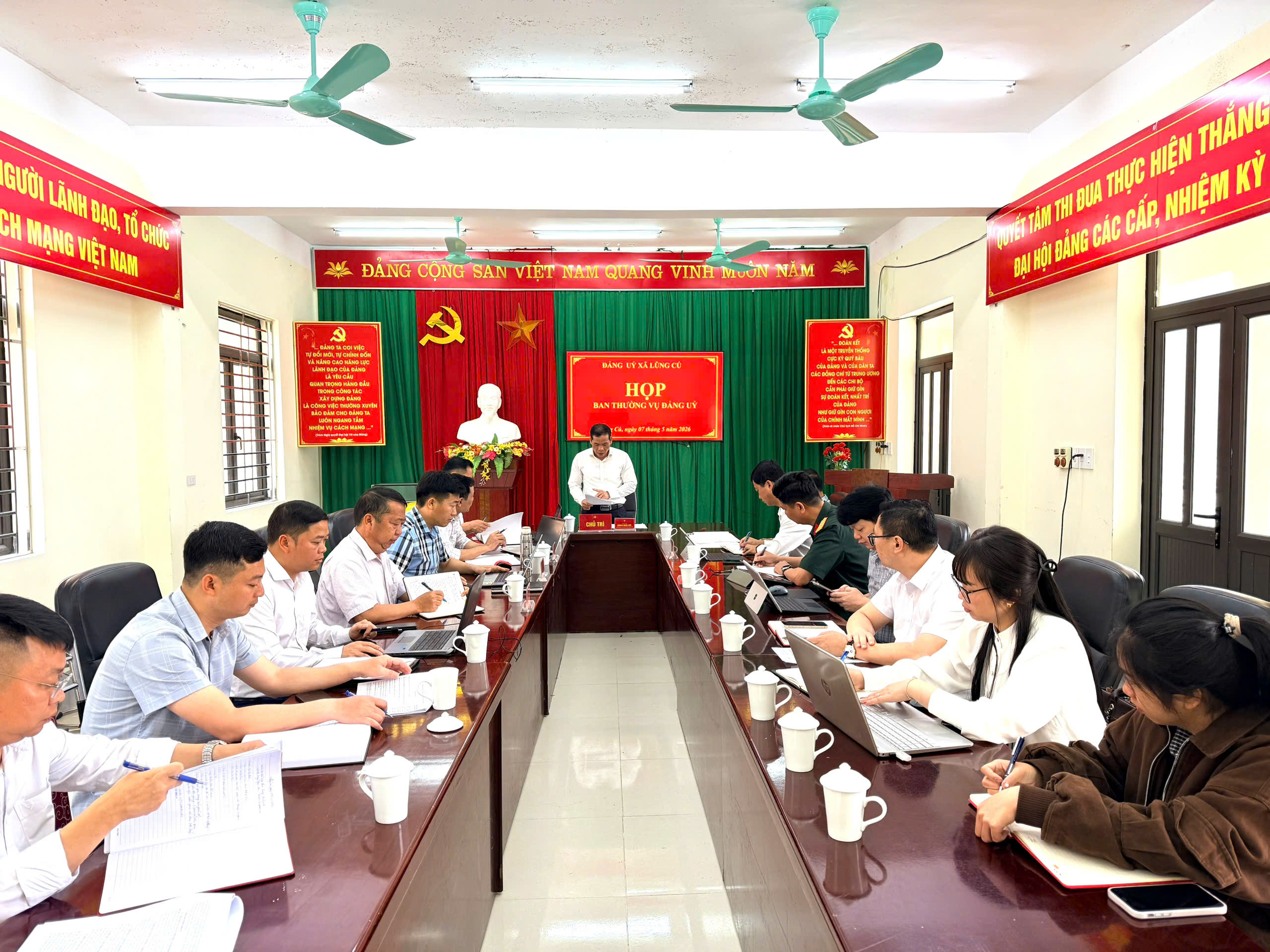 MÔ HÌNH CHÍNH QUYỀN 2 CẤP LŨNG CÚ: TỪ CHỦ TRƯƠNG ĐẾN HIỆN THỰC HÓA THÀNH CÔNG