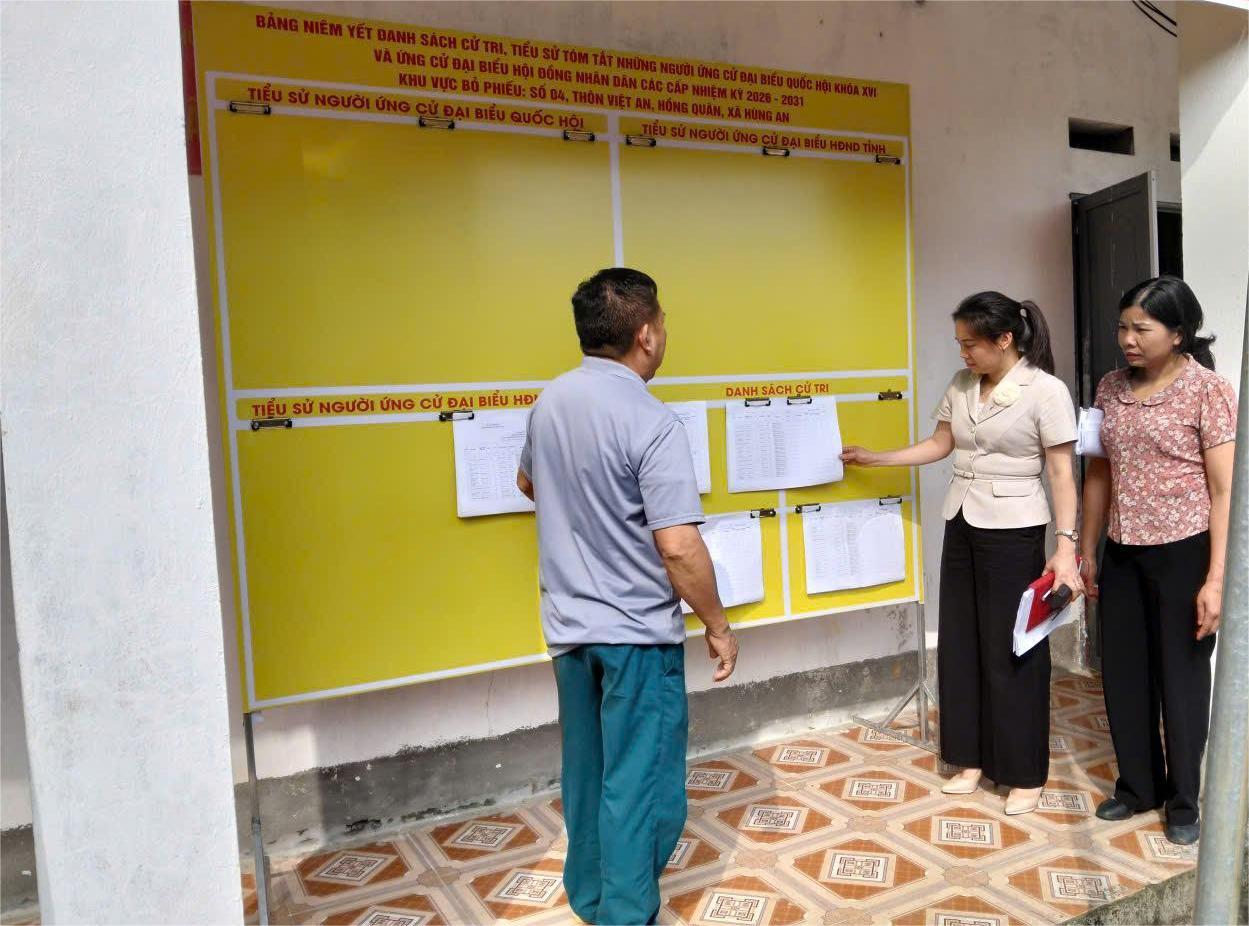 Thường trực Hội đồng nhân dân xã Hùng An kiểm tra, giám sát công tác chuẩn bị bầu cử Đại biểu Quốc hội khóa XVI và bầu cử Đại biểu HĐND các cấp nhiệm kỳ 2026 – 2031 tại các tổ bầu cử trên địa bàn xã.