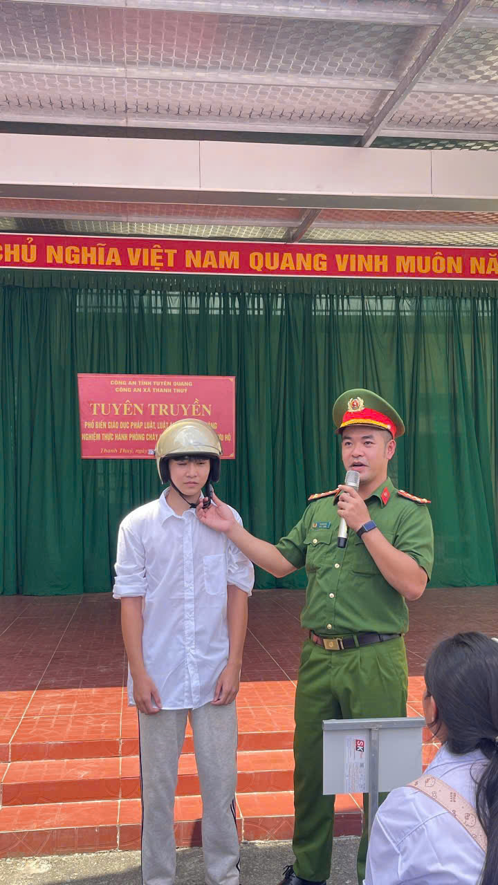 NGÀY HỘI TRẢI NGHIỆM “3 TRONG 1” TẠI TRƯỜNG THPT PHƯƠNG TIẾN
