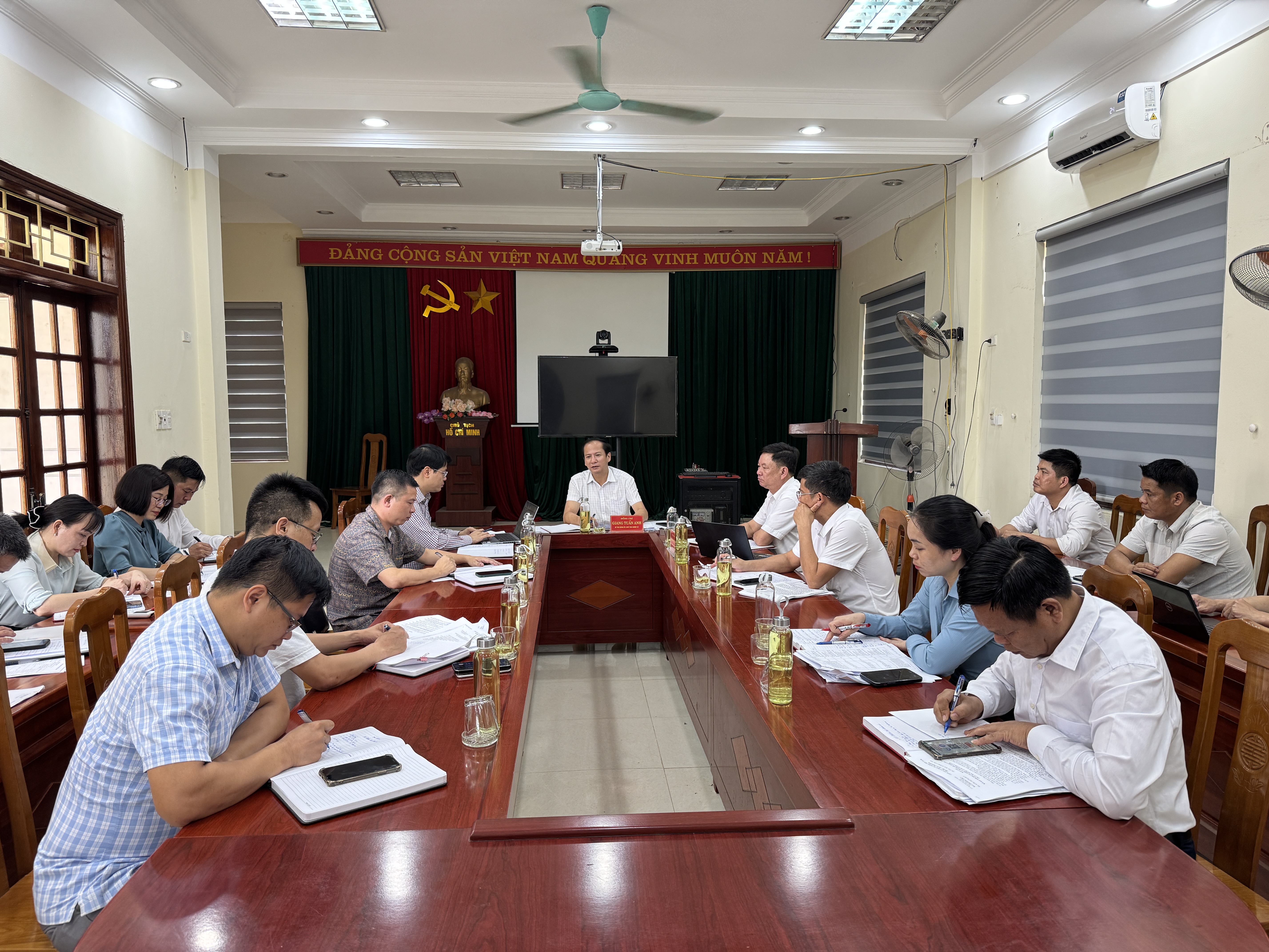 Hội nghị Ban Thường vụ Đảng ủy xã Tân Trào