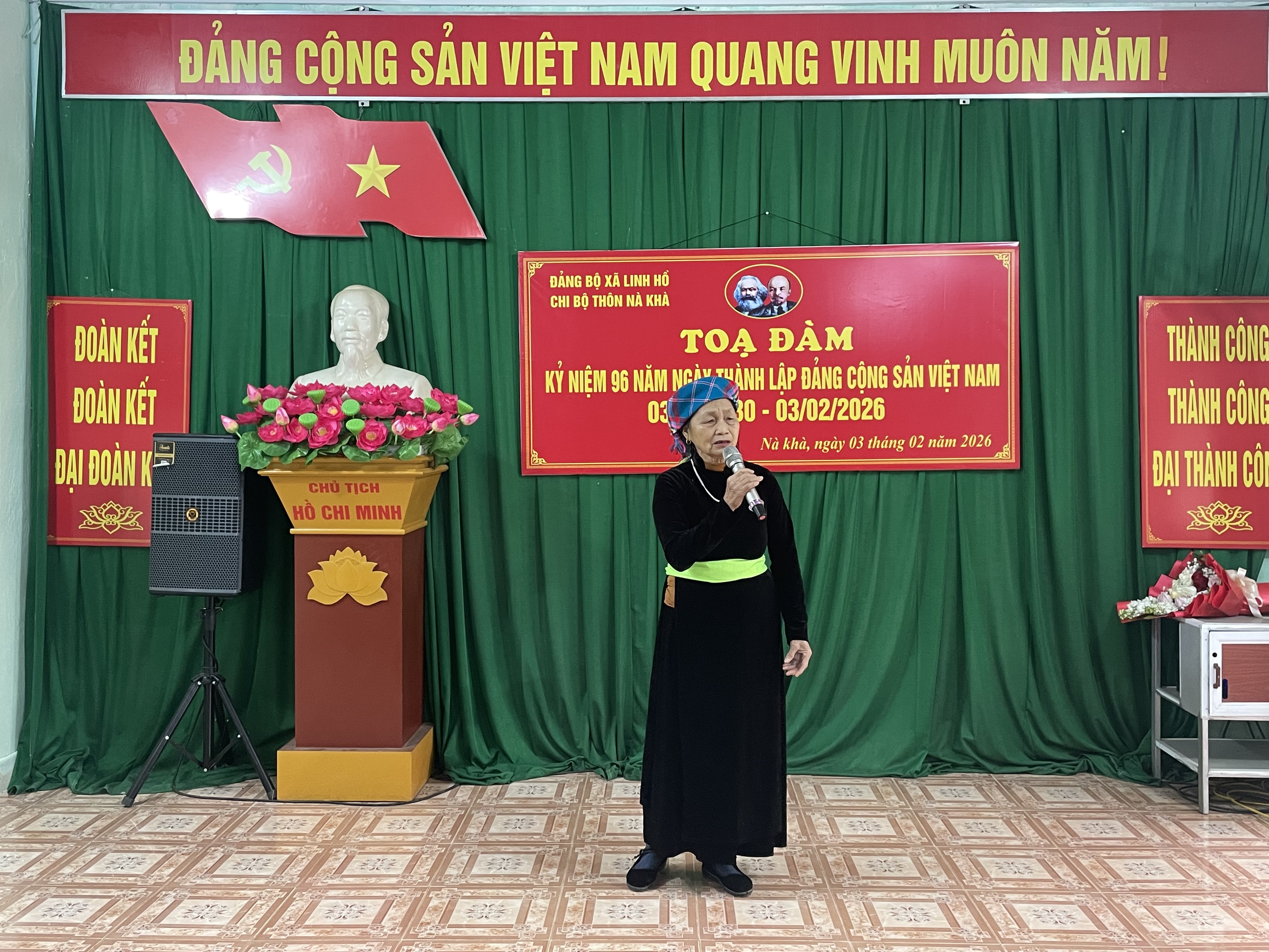 Toạ đ&agrave;m 8.JPG