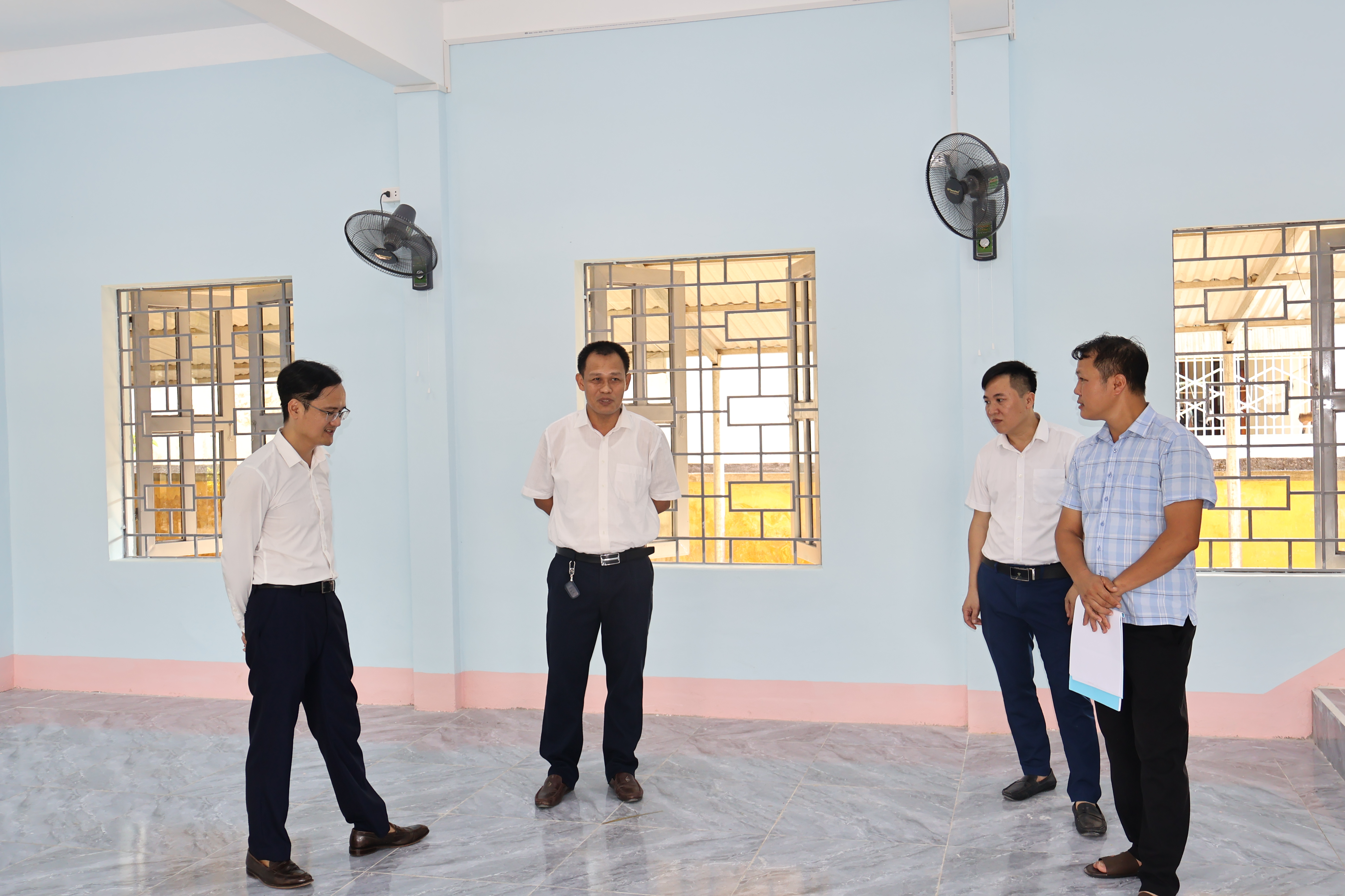 S Thiện ktra THCS VTuy.,.JPG