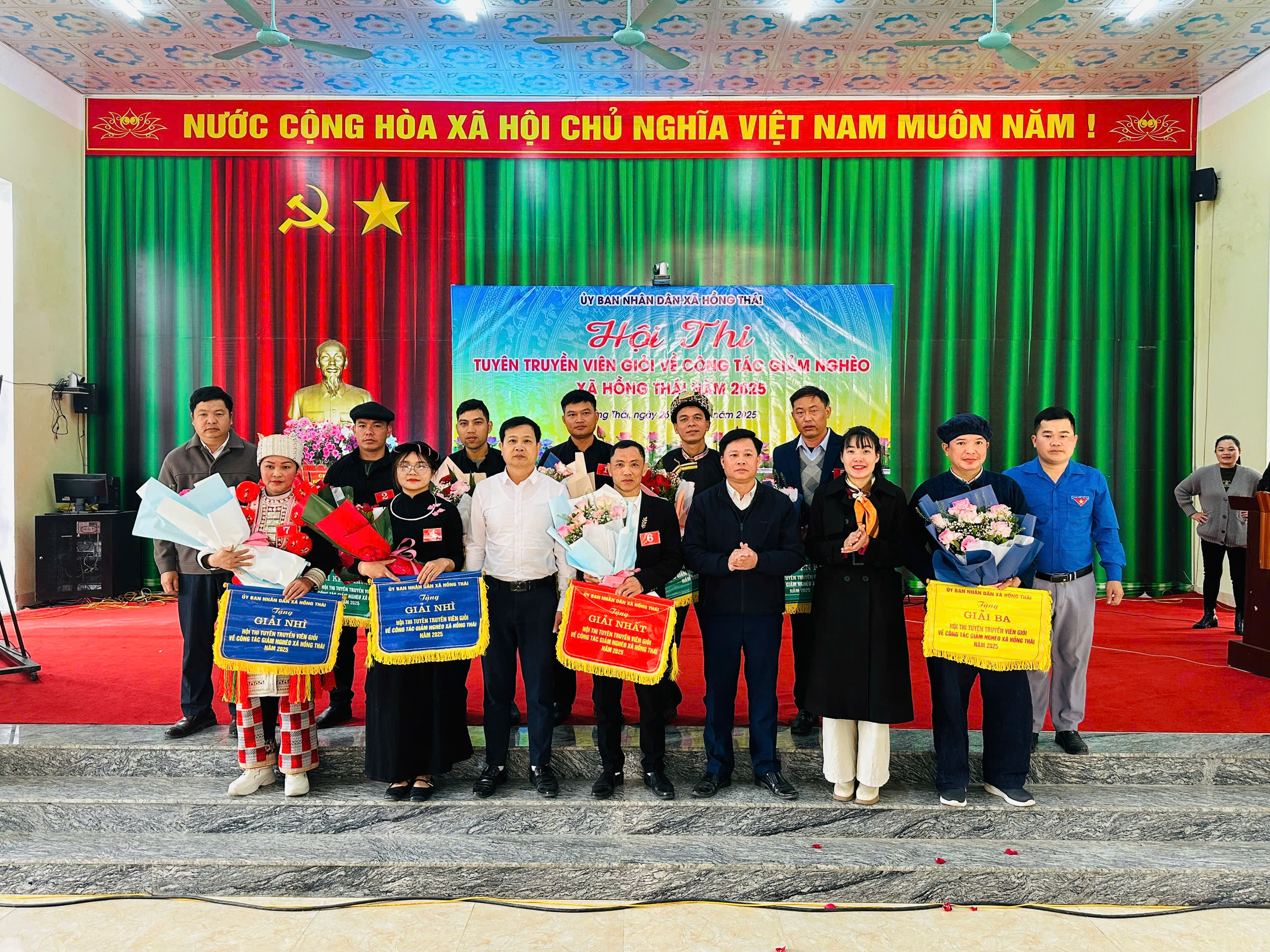 Xã Hồng Thái tổ chức Hội thi Tuyên truyền viên giỏi về công tác giảm nghèo