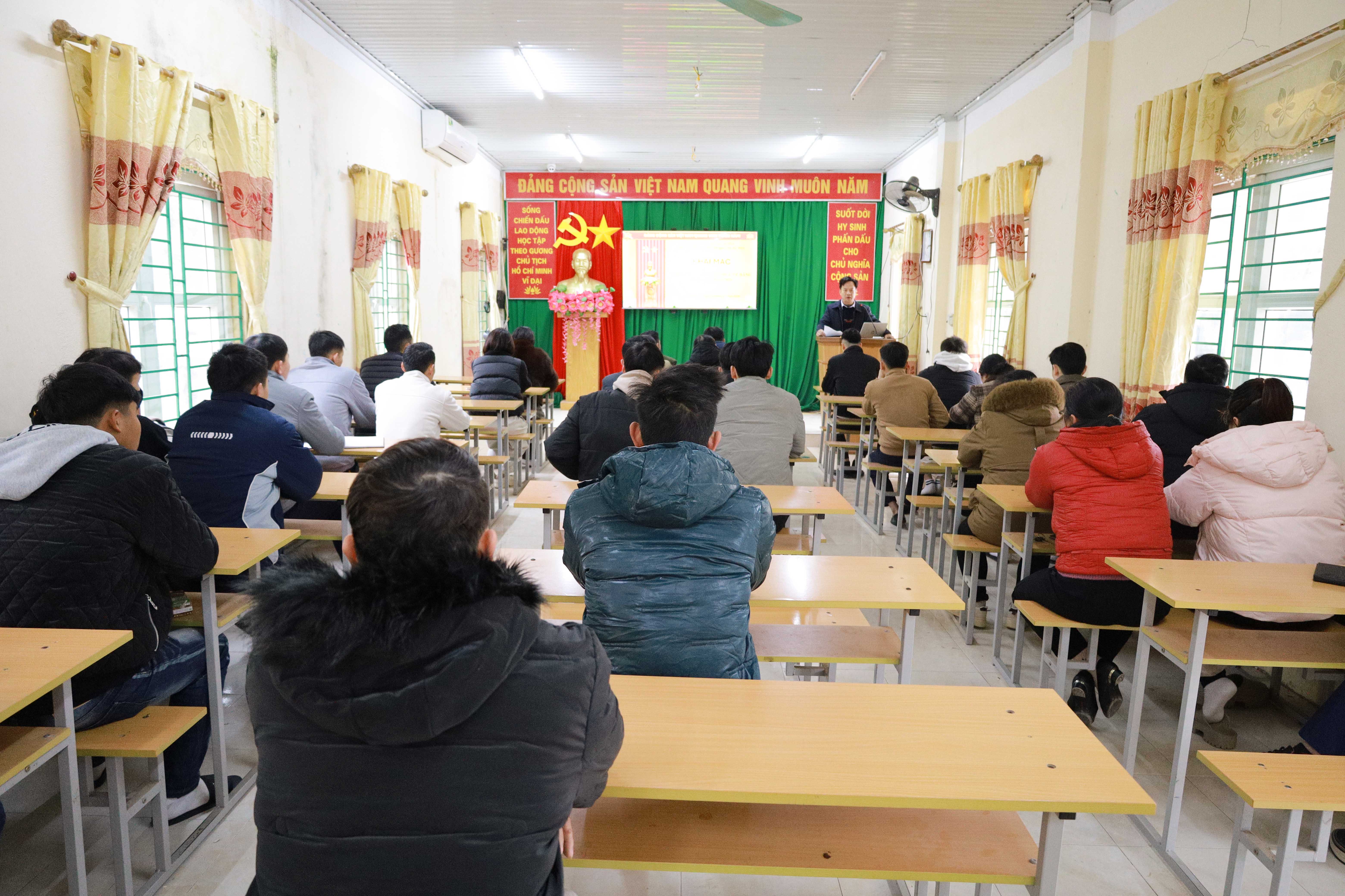 Khai mạc lớp bồi dưỡng nhận thức về Đảng khóa IV, năm 2026