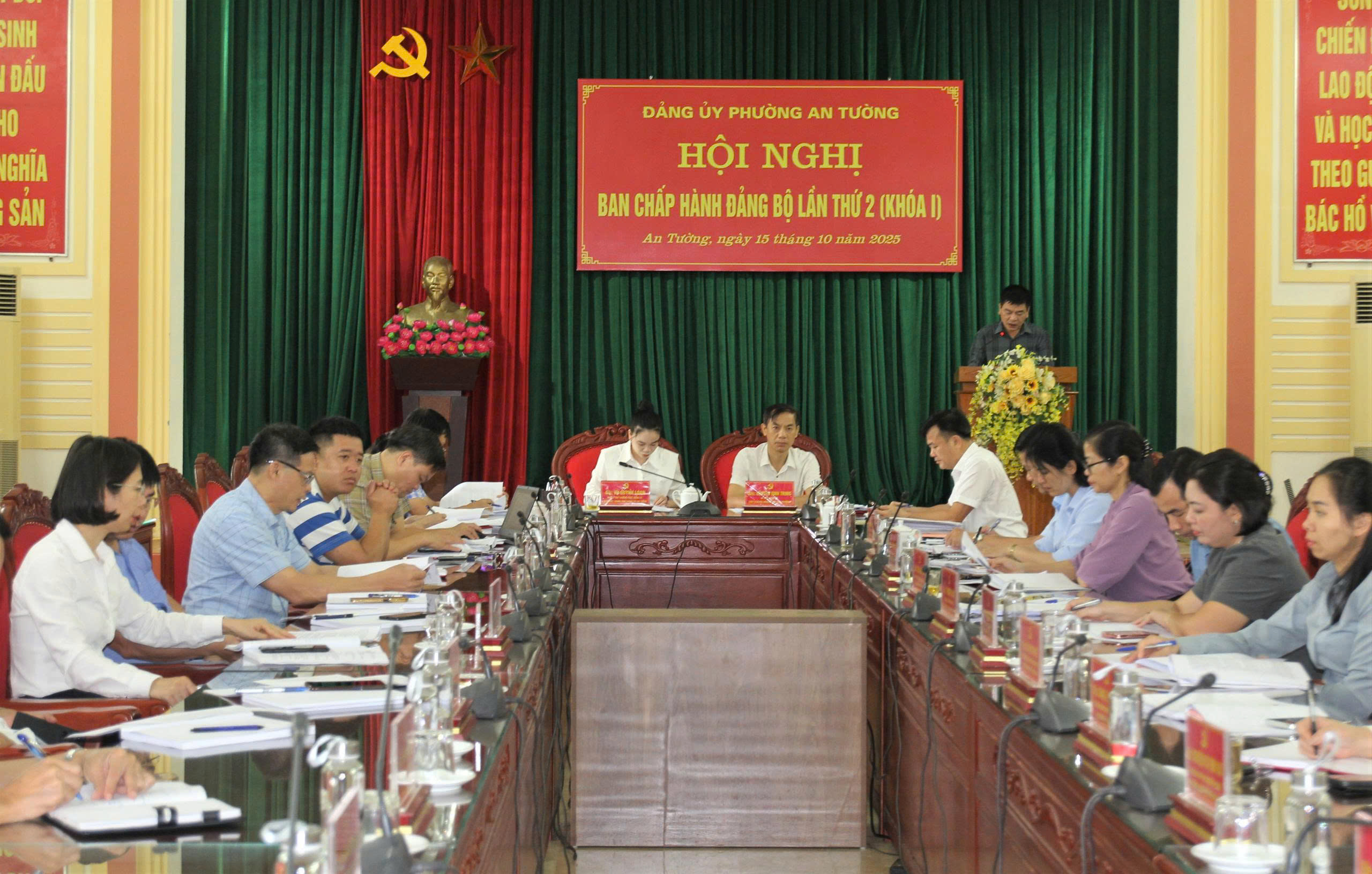 Đảng ủy phường An Tường tổ chức Hội nghị BCH Đảng bộ lần thứ 2 (khóa I)
