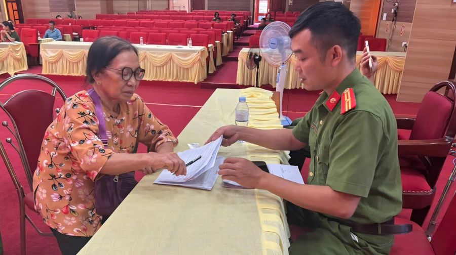 Đợt cao điểm Thu nhận mẫu sinh phẩm ADN cho thân nhân liệt sĩ đợt 2