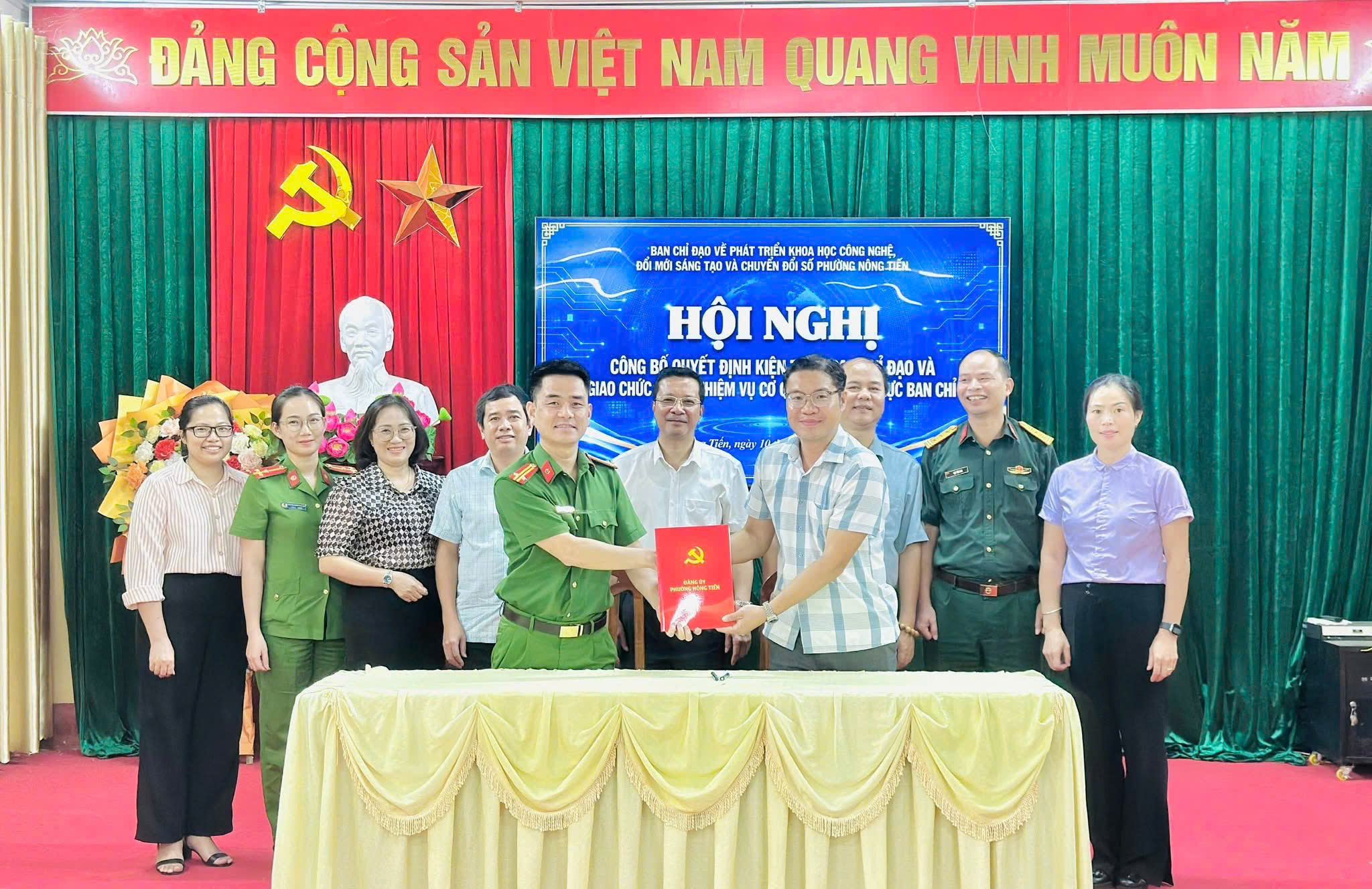 CÔNG AN PHƯỜNG NÔNG TIẾN TIẾP NHẬN NHIỆM VỤ CƠ QUAN THƯỜNG TRỰC BAN CHỈ ĐẠO VỀ PHÁT TRIỂN KHOA HỌC, CÔNG NGHỆ, ĐỔI MỚI SÁNG TẠO VÀ CHUYỂN ĐỔI SỐ