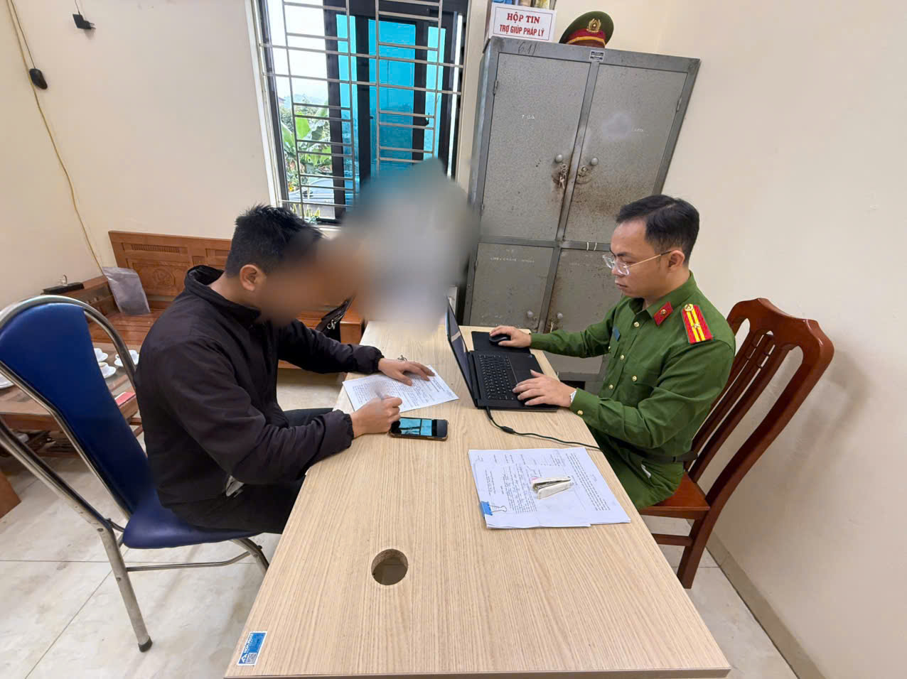 CÔNG AN XÃ BẰNG HÀNH XỬ LÝ TRƯỜNG HỢP ĐĂNG TẢI THÔNG TIN SAI SỰ THẬT TRÊN MẠNG XÃ HỘI