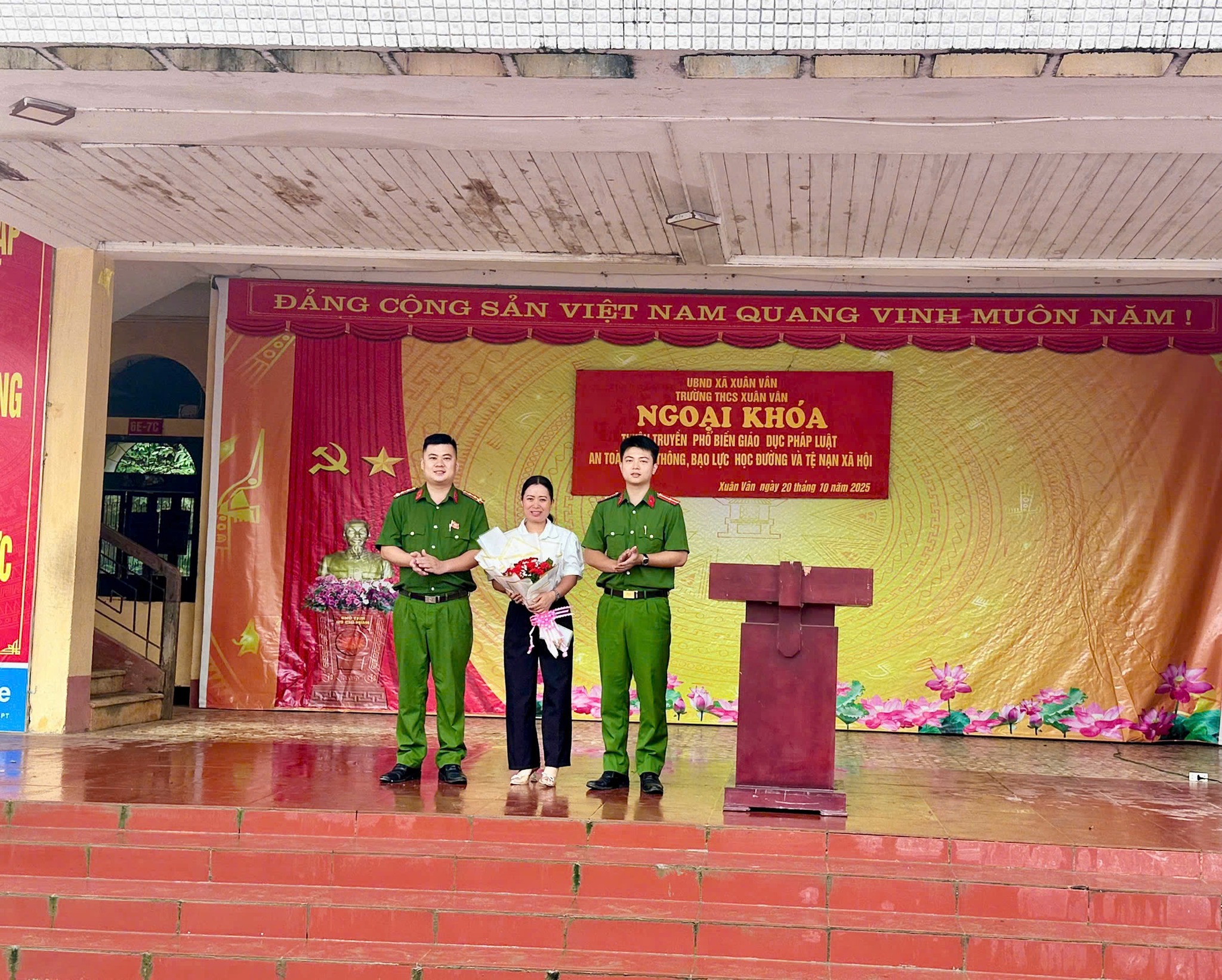 CÔNG AN XÃ XUÂN VÂN ĐẨY MẠNH TUYÊN TRUYỀN PHỔ BIẾN GIÁO DỤC PHÁP LUẬT