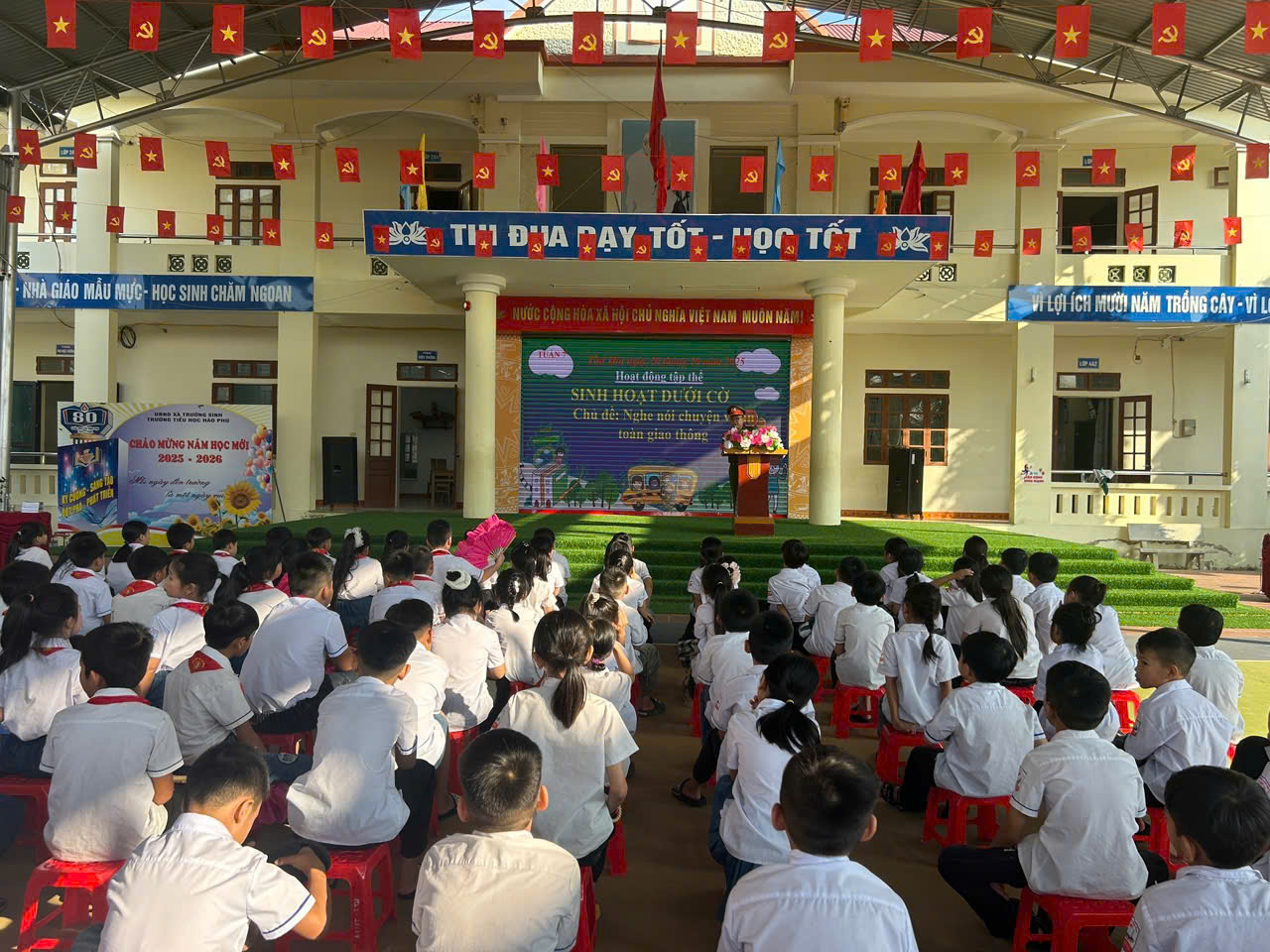 HOẠT ĐỘNG TUYÊN TRUYỀN PHÁP LUẬT - TRƯỜNG TIỂU HỌC HÀO PHÚ