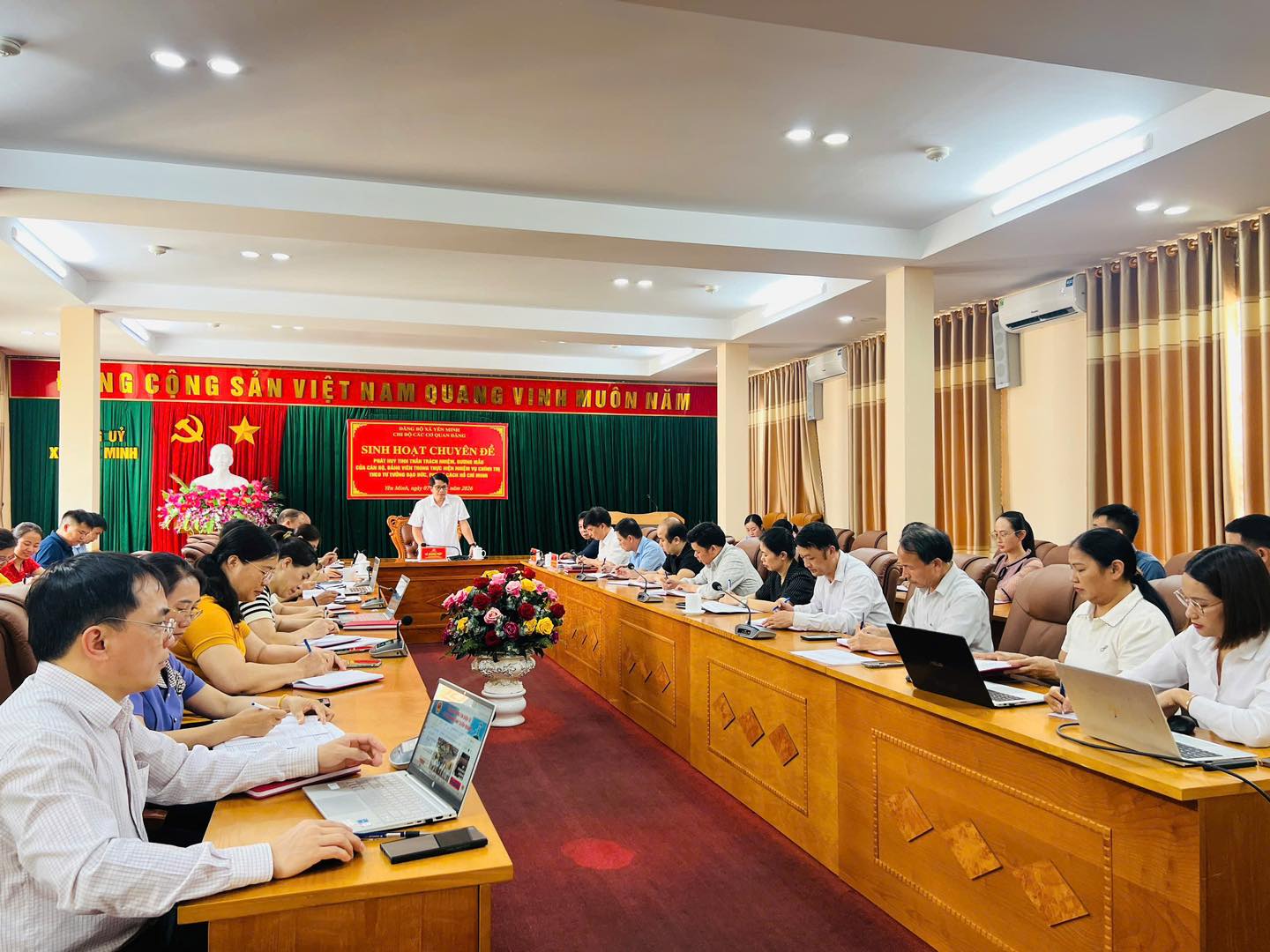 CHI BỘ CÁC CƠ QUAN ĐẢNG XÃ YÊN MINH TỔ CHỨC SINH HOẠT CHUYÊN ĐỀ QUÝ II NĂM 2026