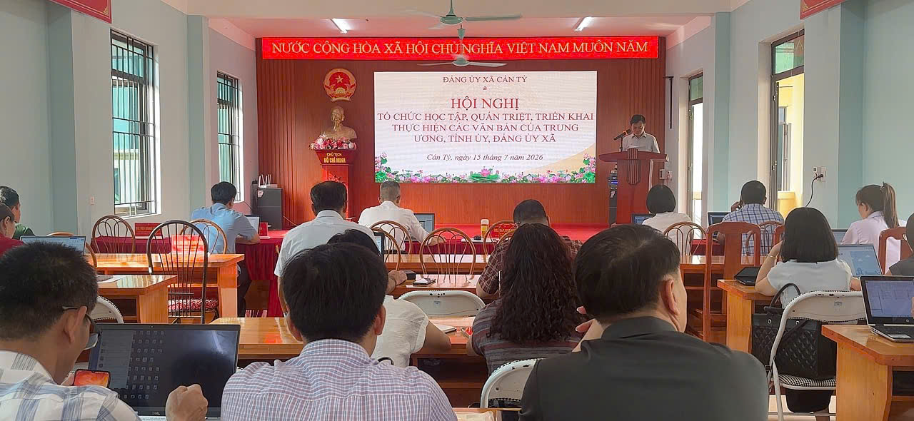 ĐẢNG ỦY XÃ CÁN TỶ TỔ CHỨC HỘI NGHỊ HỌC TẬP, QUÁN TRIỆT, TRIỂN KHAI THỰC HIỆN CÁC VĂN BẢN CỦA TRUNG ƯƠNG, TỈNH ỦY VÀ ĐẢNG ỦY XÃ