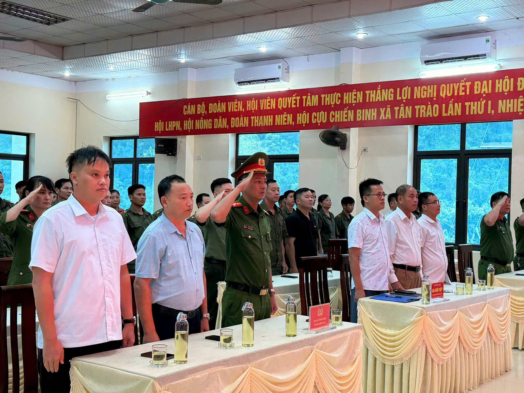 CÔNG AN XÃ TÂN TRÀO TỔ CHỨC HỘI NGHỊ SƠ KẾT CÔNG TÁC BẢO ĐẢM ANTT 06 THÁNG ĐẦU NĂM 2026 CỦA LỰC LƯỢNG ANTT Ở CƠ SỞ