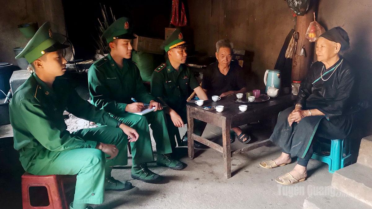 Giữ vững trận địa tư tưởng ở vùng biên