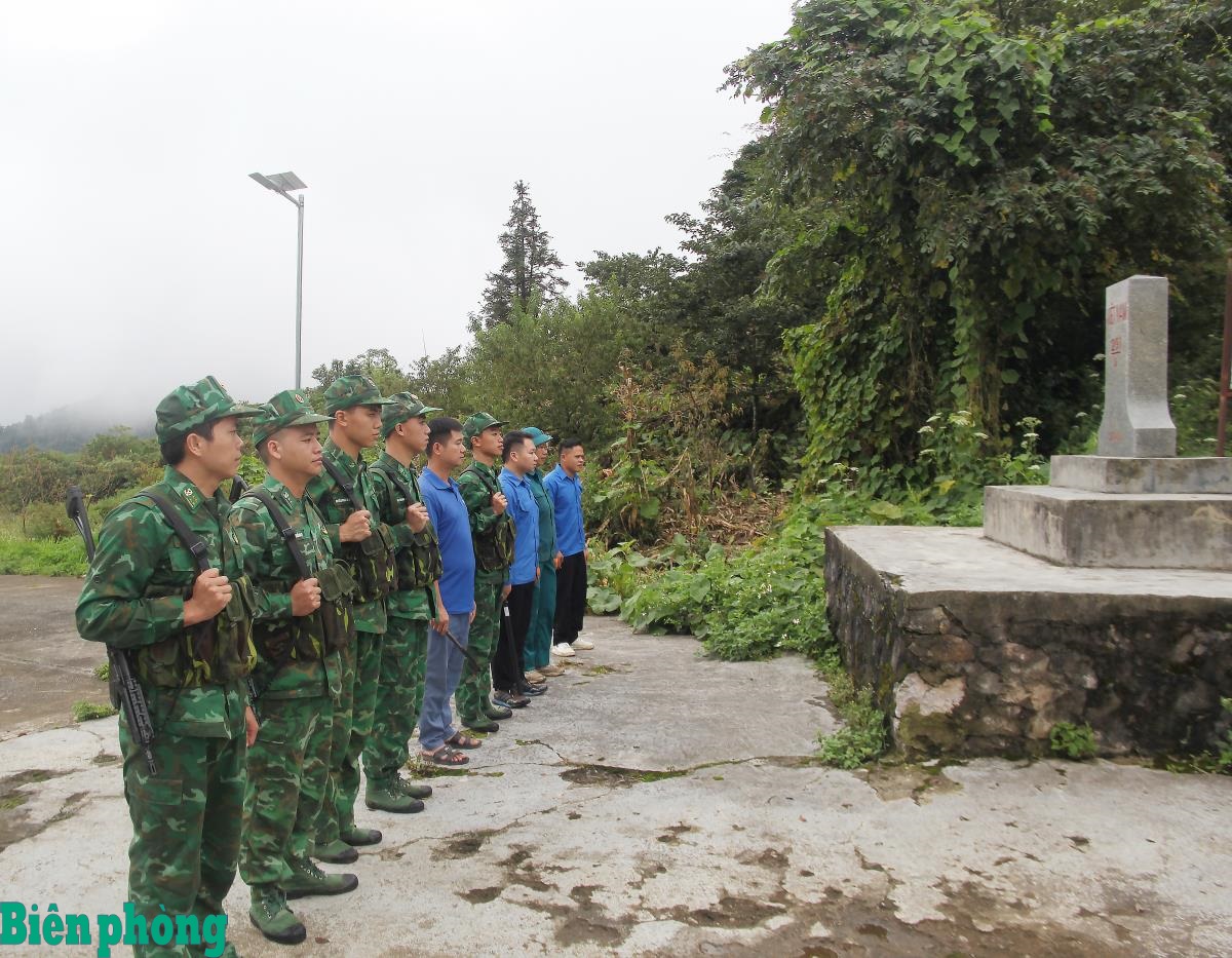 Quân - dân chung sức giữ màu xanh biên giới