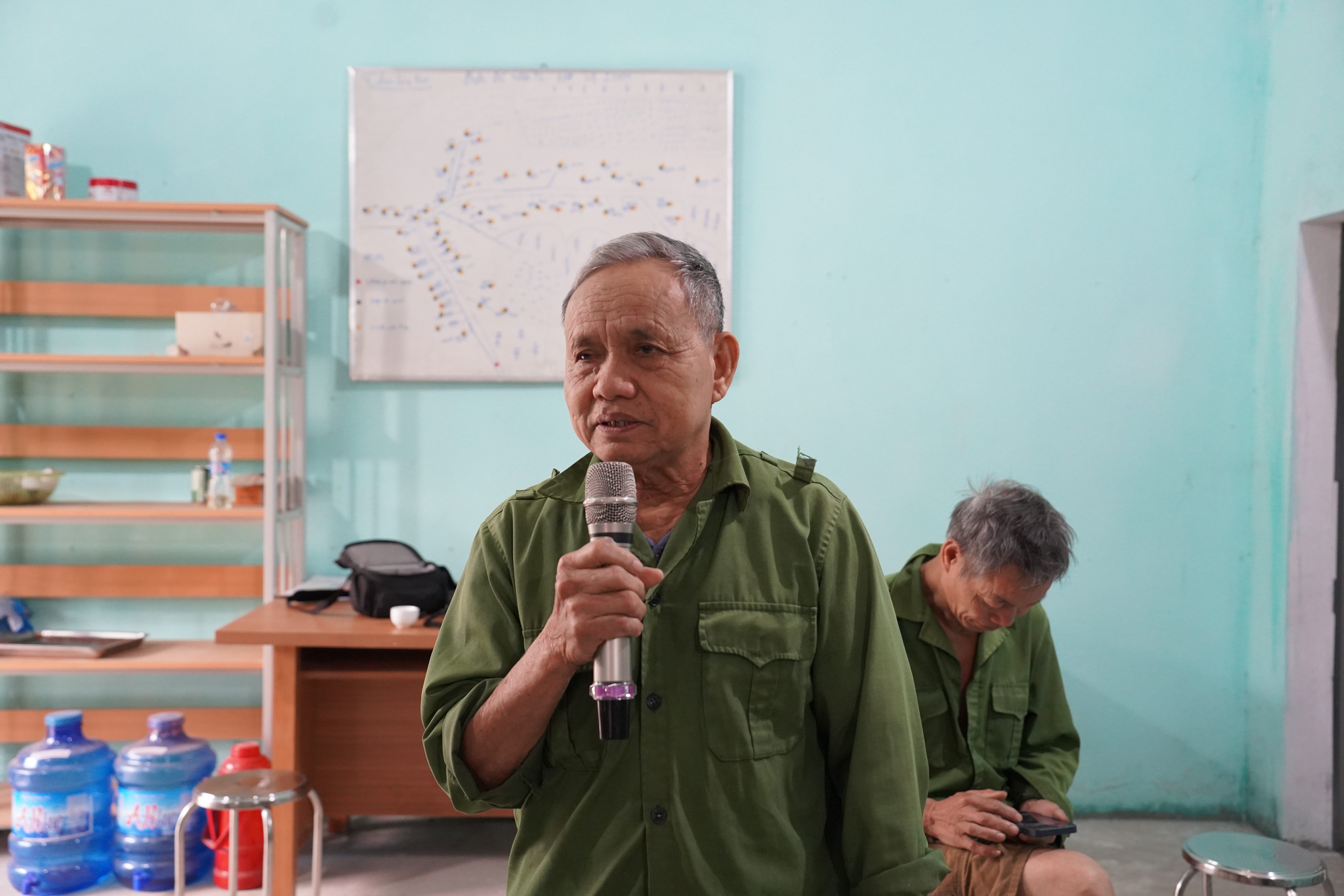 Tiếp x&uacute;c 7.JPG