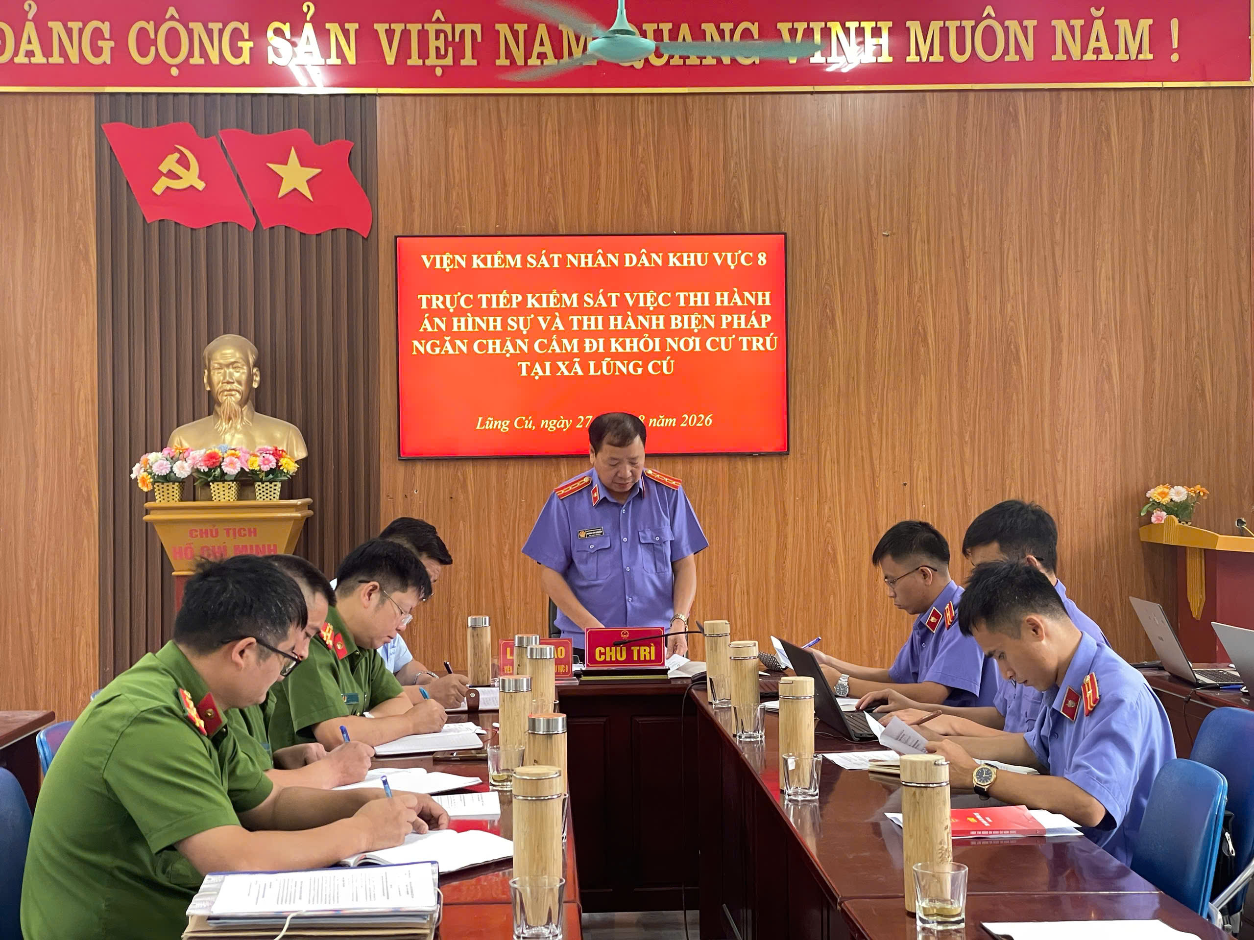 VIỆN KIỂM SÁT NHÂN DÂN KHU VỰC 8 KIỂM SÁT THI HÀNH ÁN HÌNH SỰ TẠI XÃ LŨNG CÚ