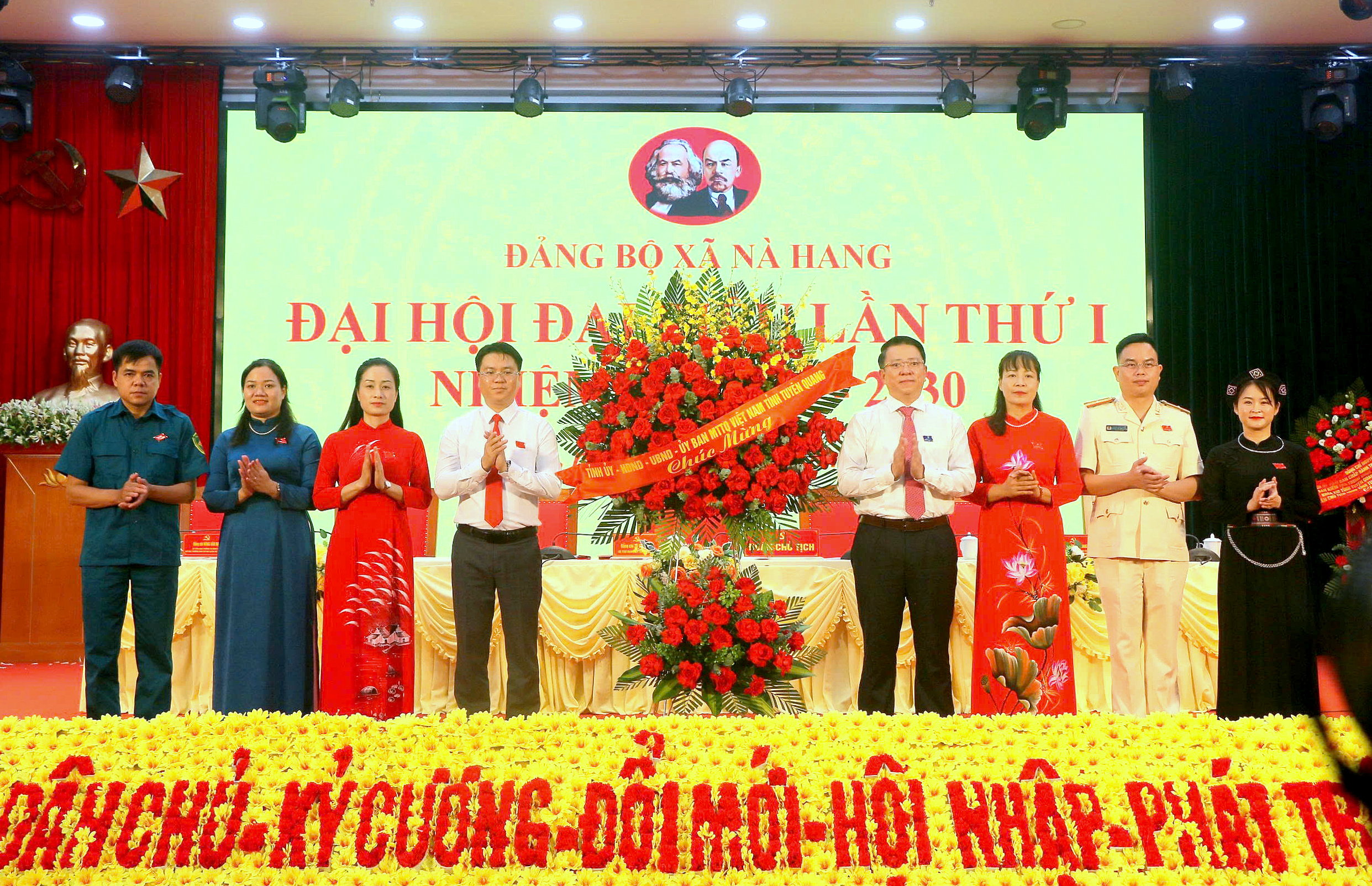 Tăng cường xây dựng Đảng ở cơ sở – Động lực cho phát triển bền vững ở Nà Hang
