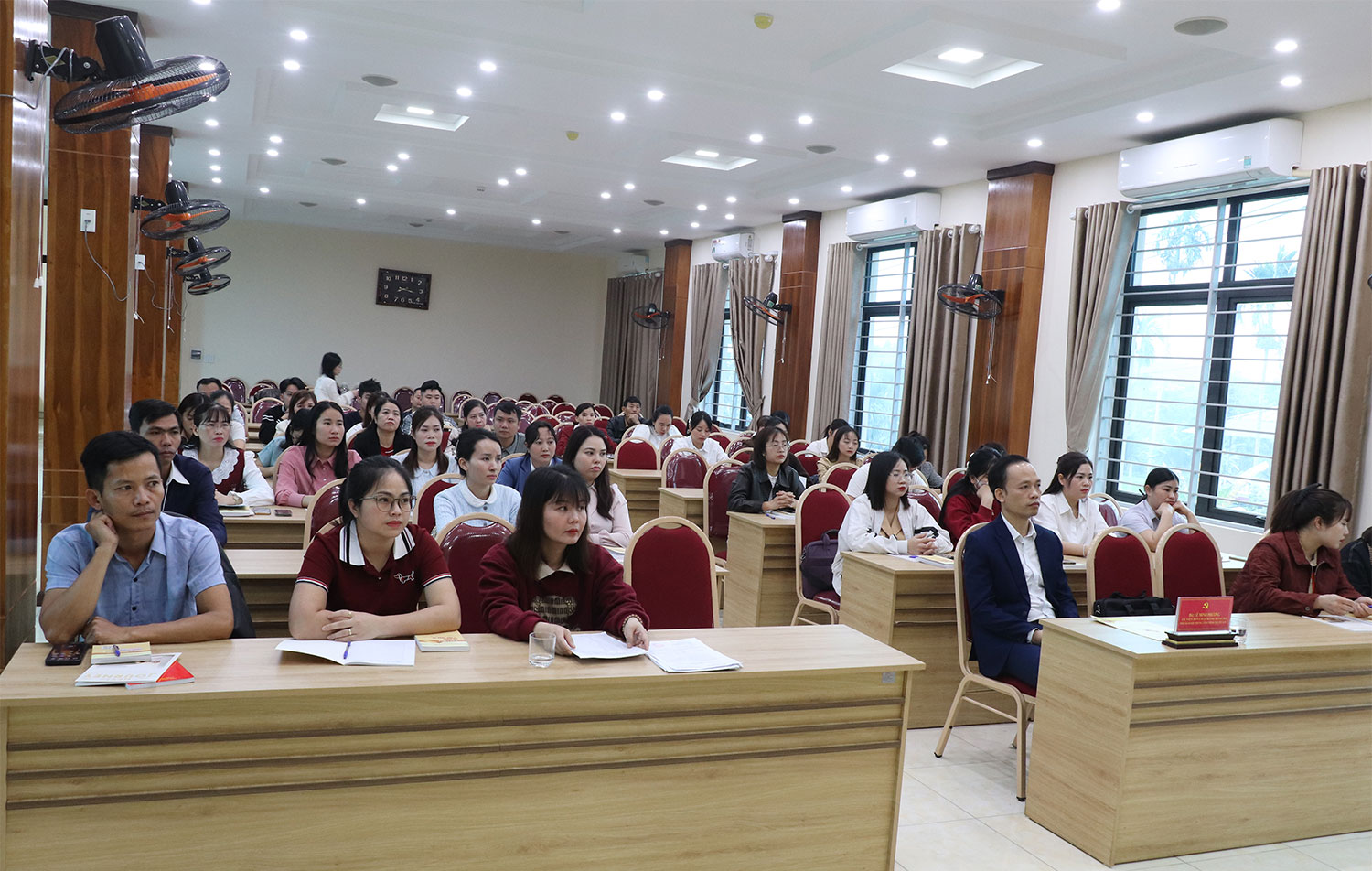 Khai giảng lớp Bồi dưỡng lý luận Chính trị cho đảng viên mới khóa 1 năm 2026