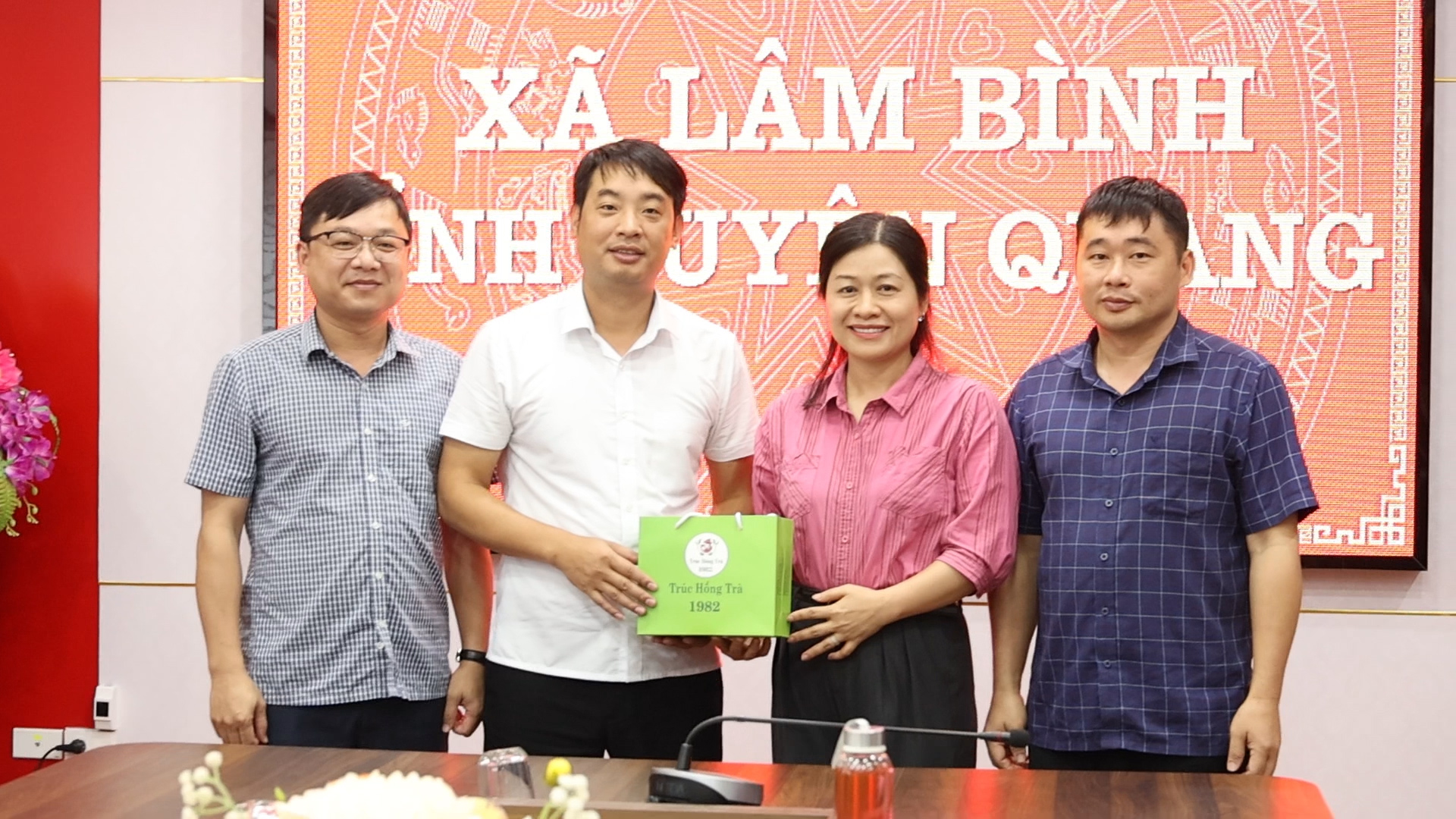 Xã Lâm Bình đón tiếp đoàn công tác xã Kiên Đài tham quan, trao đổi kinh nghiệm về phát triển kinh tế số