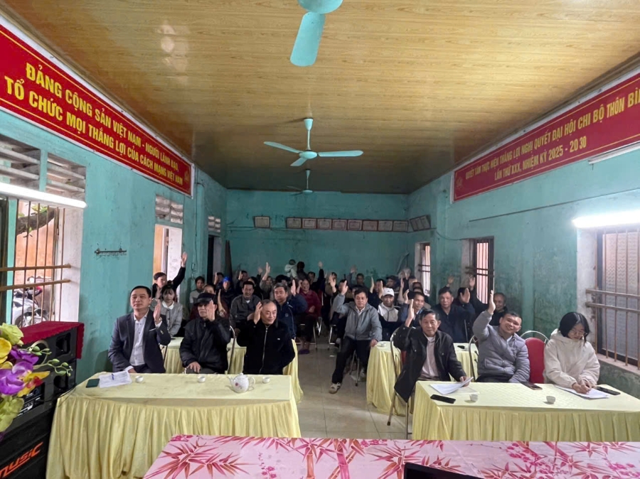 lấy &yacute; kiến t&iacute;n nhiệm của cử tri nơi cư tr&uacute; .....jpg