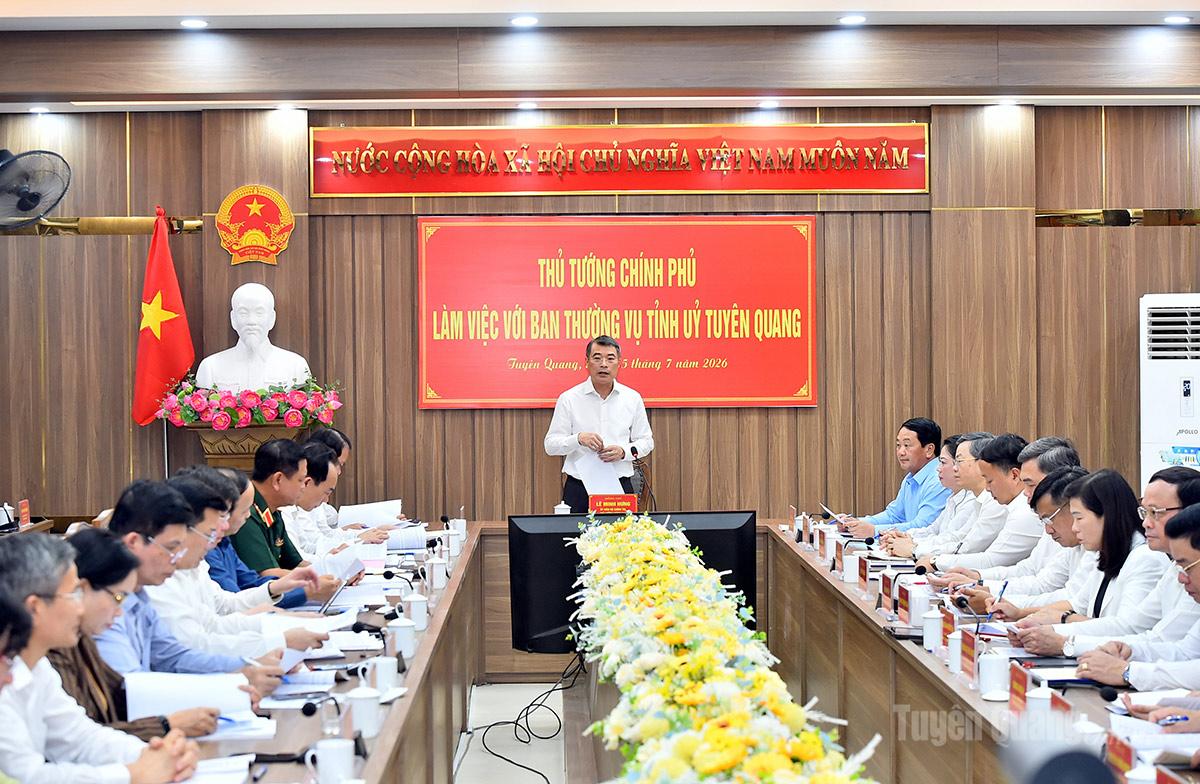 Thủ tướng Chính phủ Lê Minh Hưng làm việc với Ban Thường vụ Tỉnh ủy Tuyên Quang