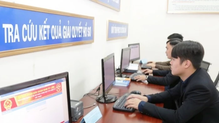 Hướng tới 100% giao dịch giữa người dân, doanh nghiệp với cơ quan hành chính trực tuyến vào năm 2030