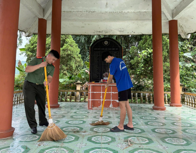 CÔNG AN XÃ MINH QUANG TỔ CHỨC CÁC HOẠT ĐỘNG HƯỚNG TỚI KỶ NIỆM 78 NĂM NGÀY THƯƠNG BINH - LIỆT SĨ
