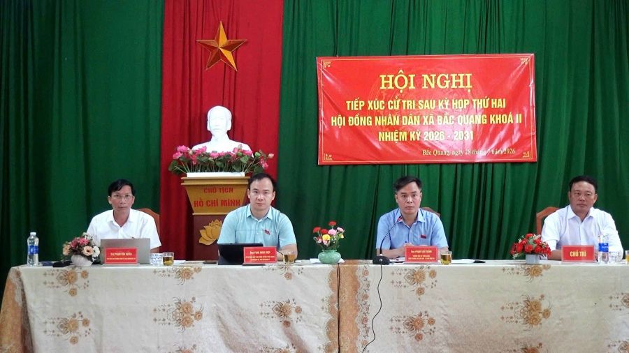 tổ đại biểu số 03 HĐND xã Bắc Quang tiếp xúc cử tri sau Kỳ họp thứ Hai tại thôn Khiềm